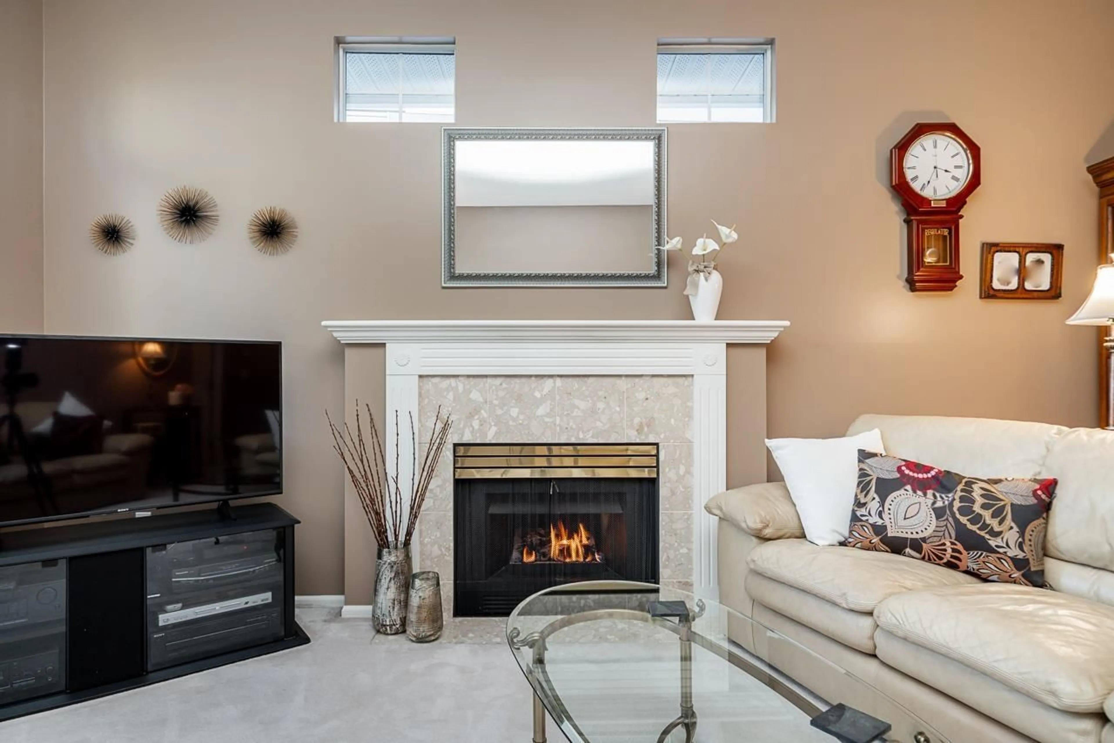 Living room with furniture, ceramic/tile floor for 36 9012 WALNUT GROVE DRIVE, Langley British Columbia V1M2K3