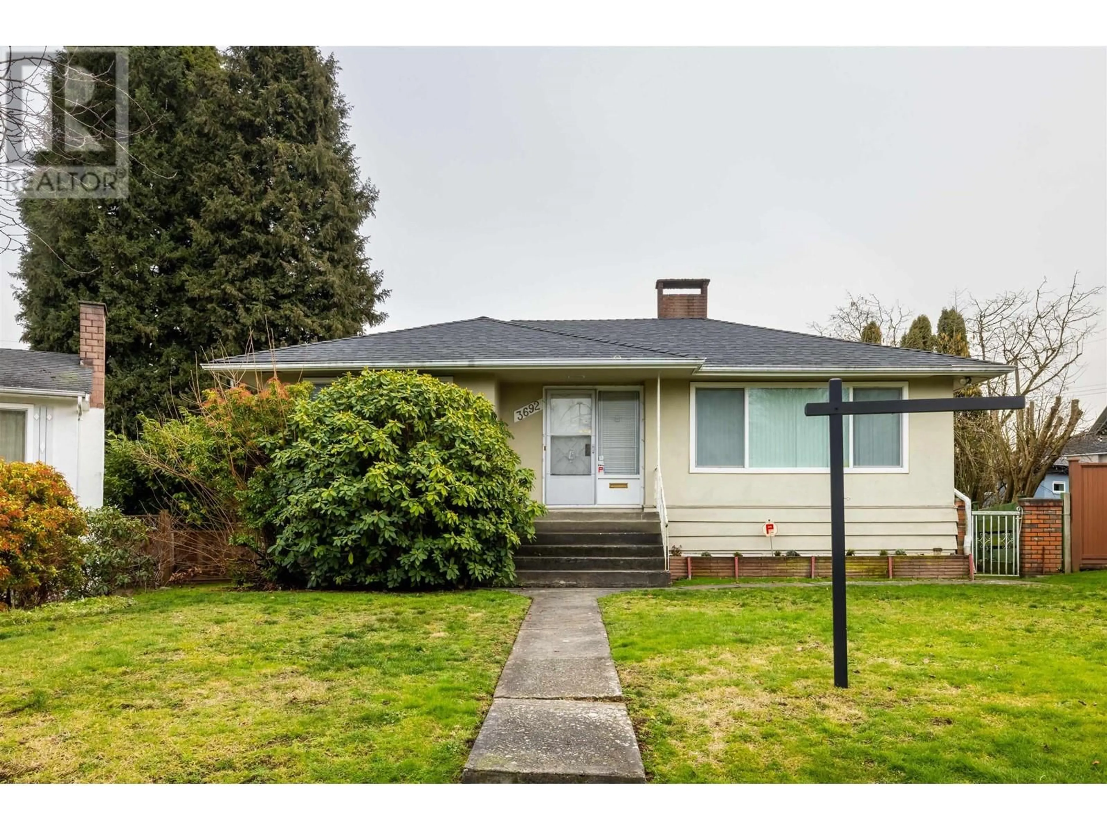 Home with vinyl exterior material, street for 3692 E 24 AVENUE, Vancouver British Columbia V5R1H1