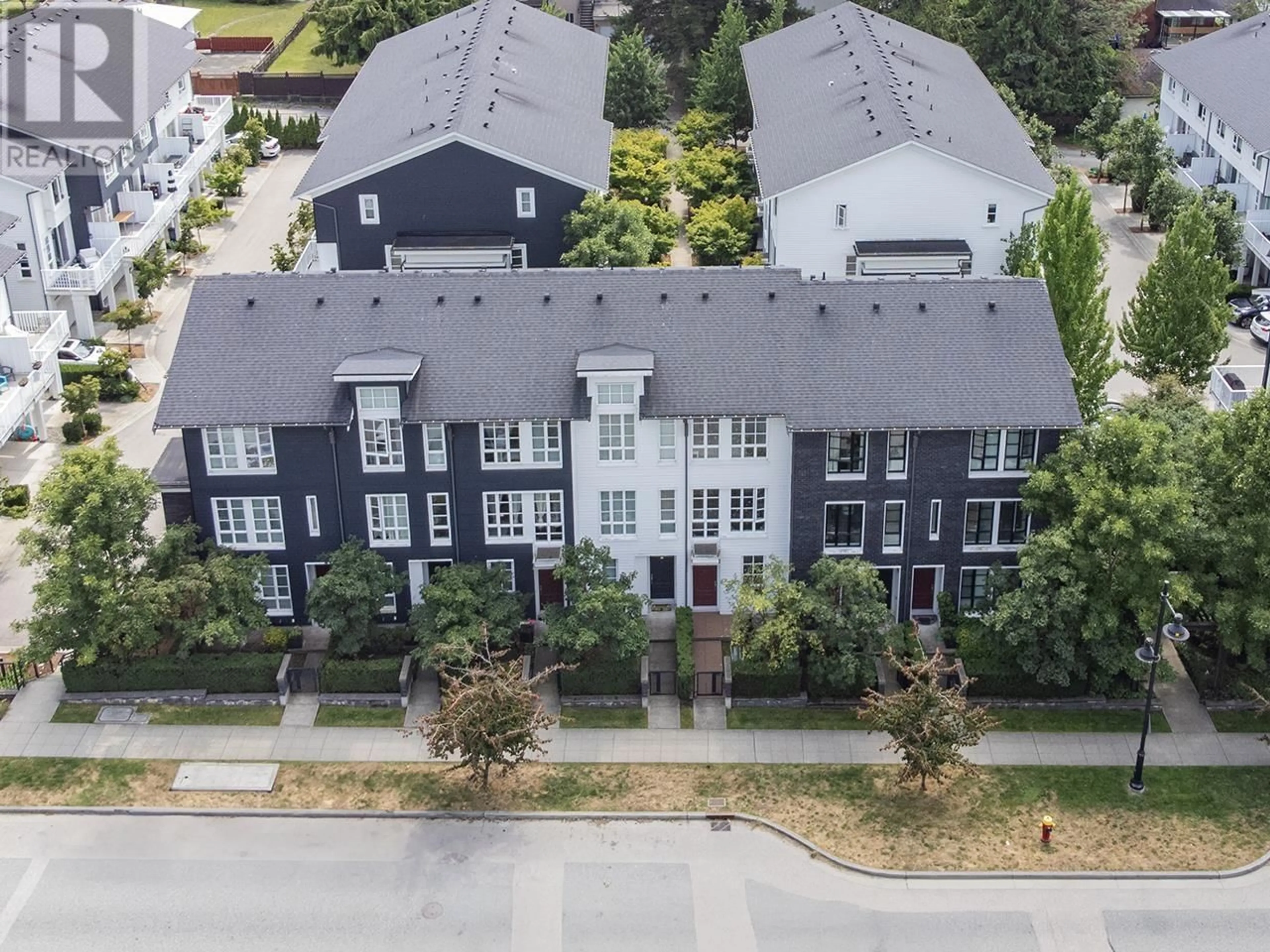 A pic from outside/outdoor area/front of a property/back of a property/a pic from drone, street for 123 548 FOSTER AVENUE, Coquitlam British Columbia V3J0E2