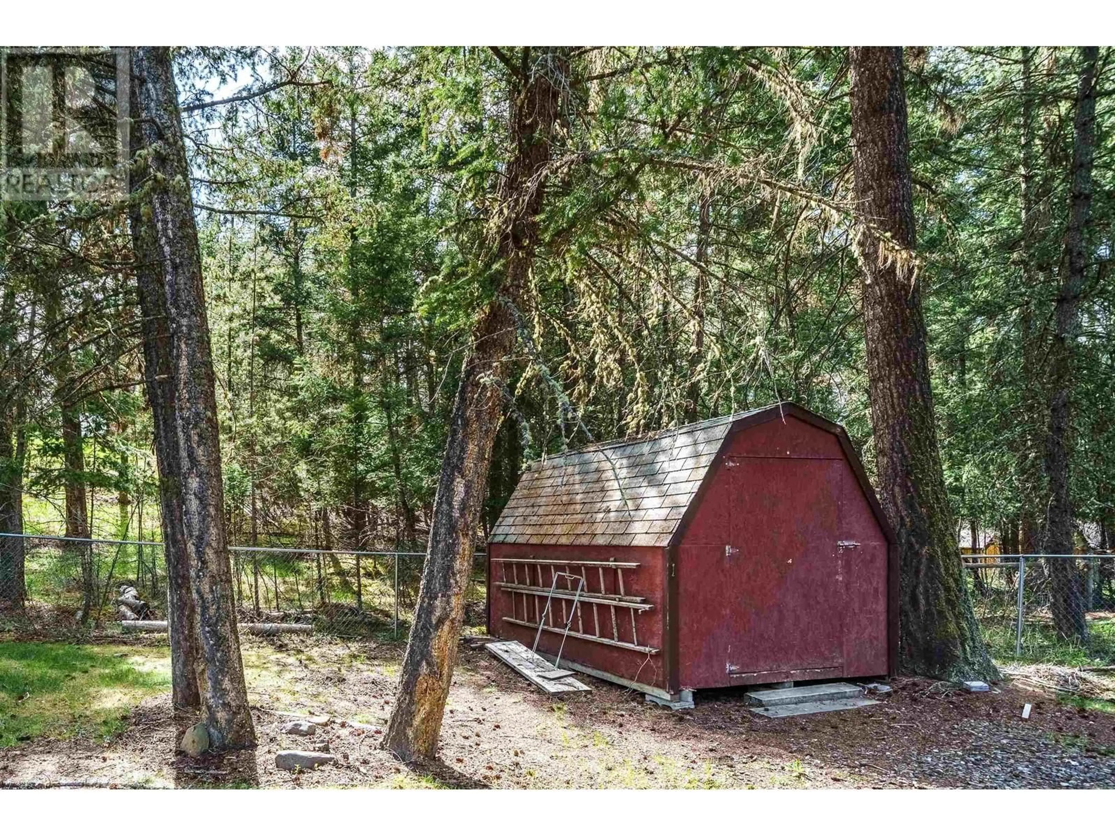 Shed for 5091 EASZEE DRIVE, 108 Mile Ranch British Columbia V0K2Z0