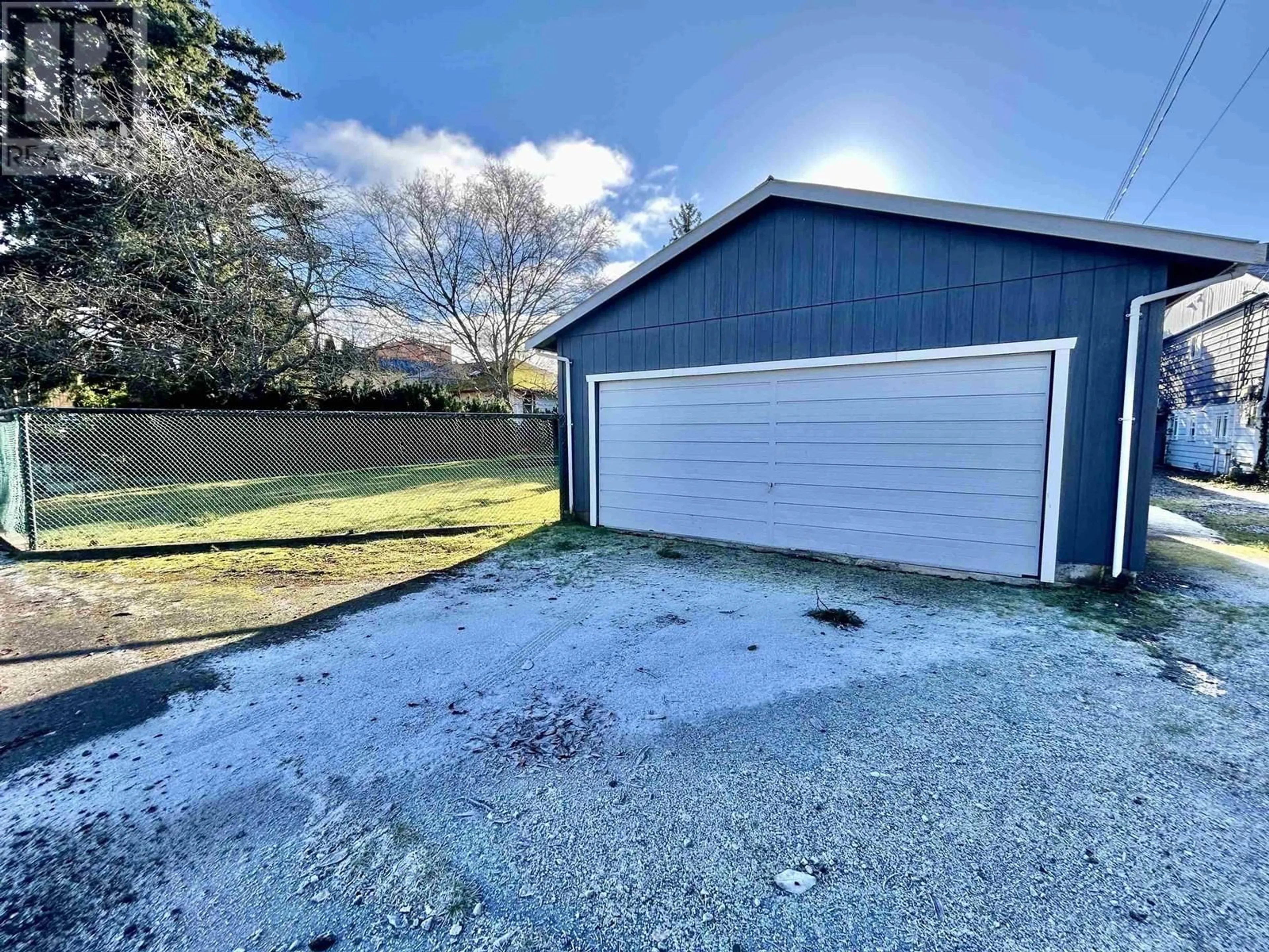 A pic from outside/outdoor area/front of a property/back of a property/a pic from drone, water/lake/river/ocean view for 5690 MERMAID STREET, Sechelt British Columbia V0N3A3