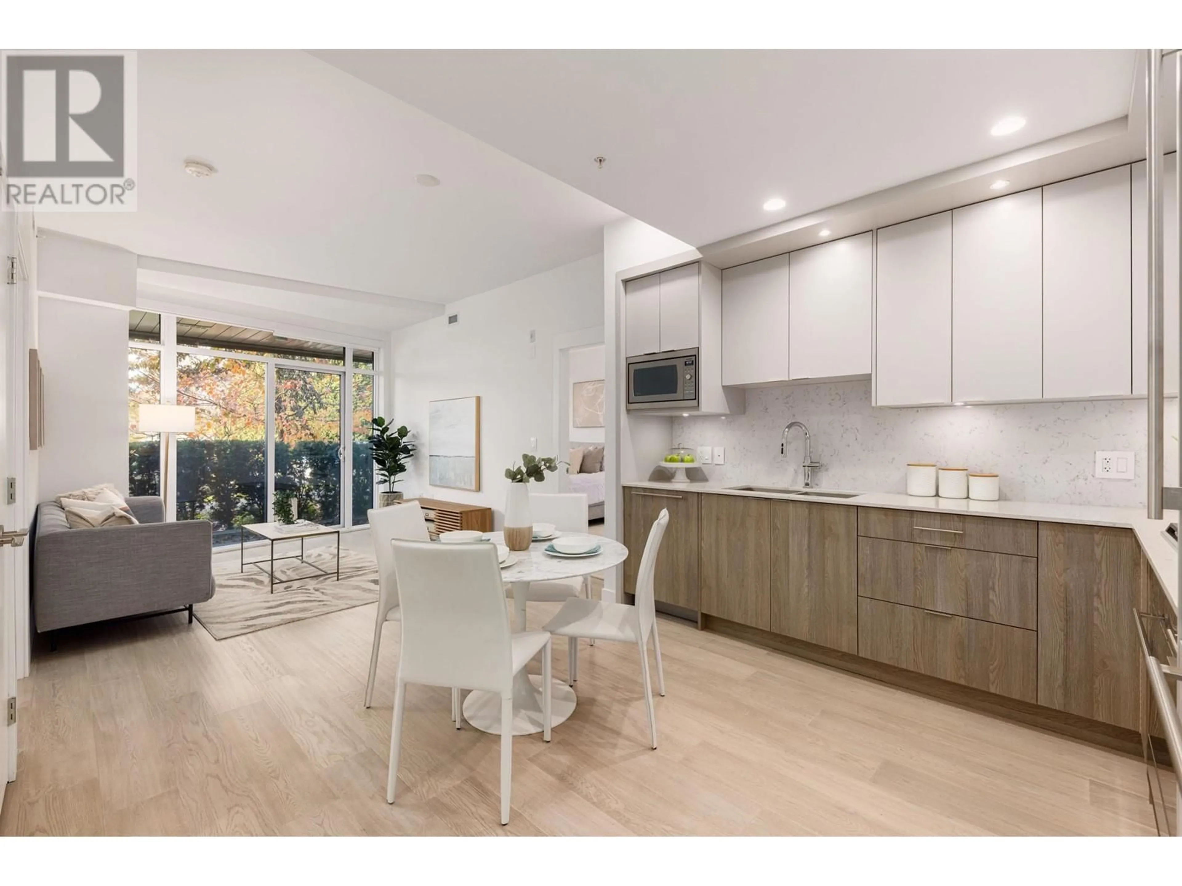 Open concept kitchen, ceramic/tile floor for 108 7638 CAMBIE STREET, Vancouver British Columbia V6P3H7