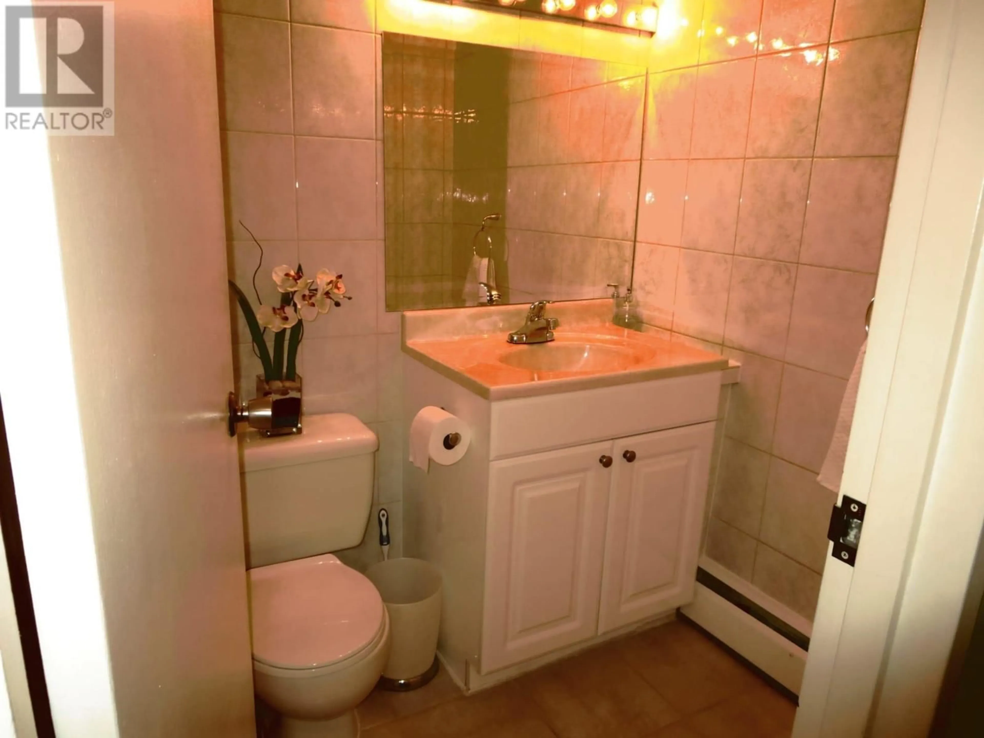 Standard bathroom, unknown for 103 7240 LINDSAY ROAD, Richmond British Columbia V7C3M6