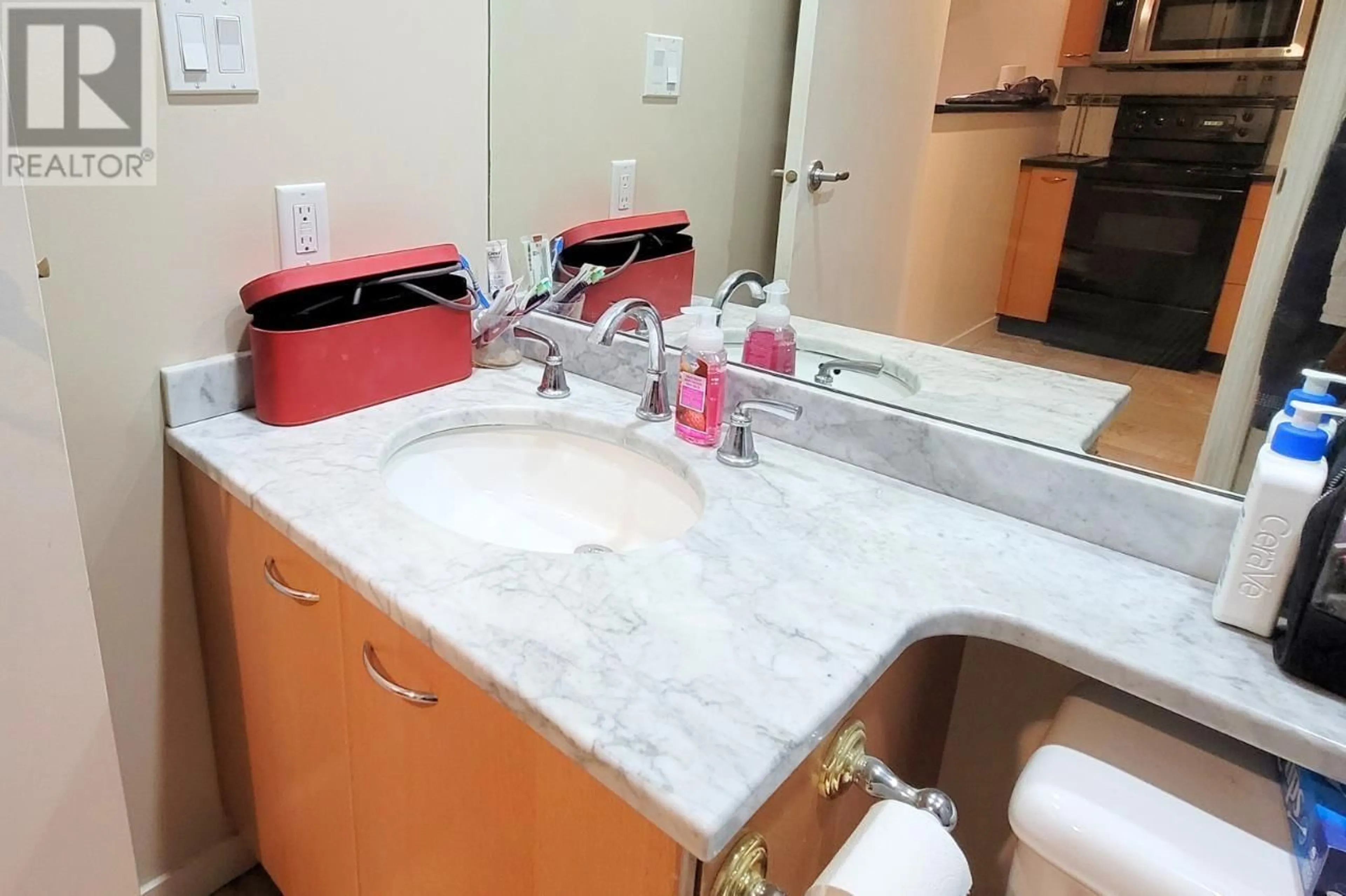 Standard bathroom, floor is not visible for 309 1367 ALBERNI STREET, Vancouver British Columbia V6E4R9