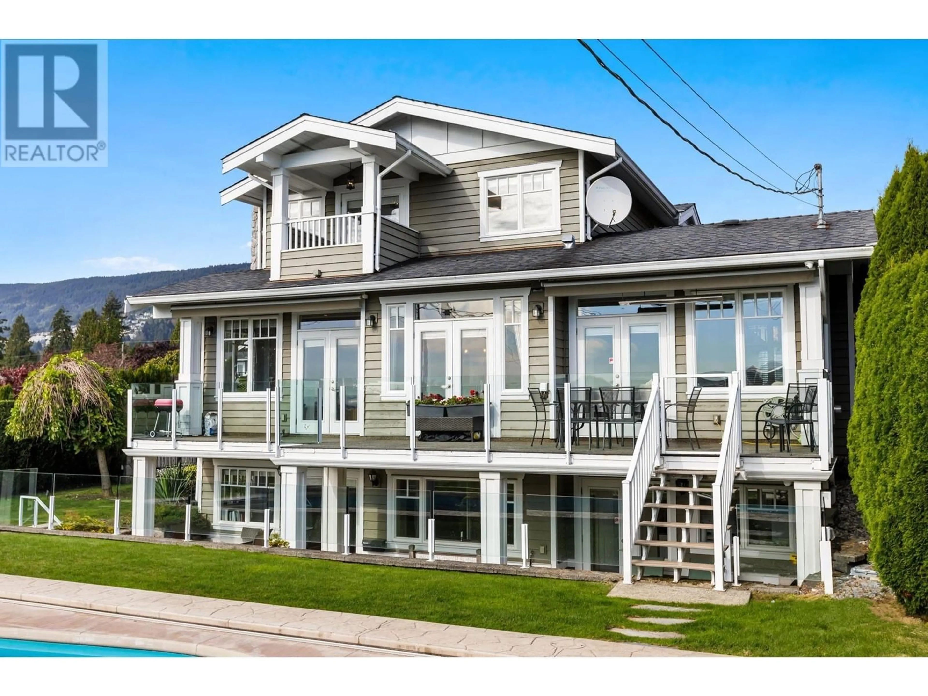 Home with vinyl exterior material, unknown for 1197 FULTON AVENUE, West Vancouver British Columbia V7T1N4