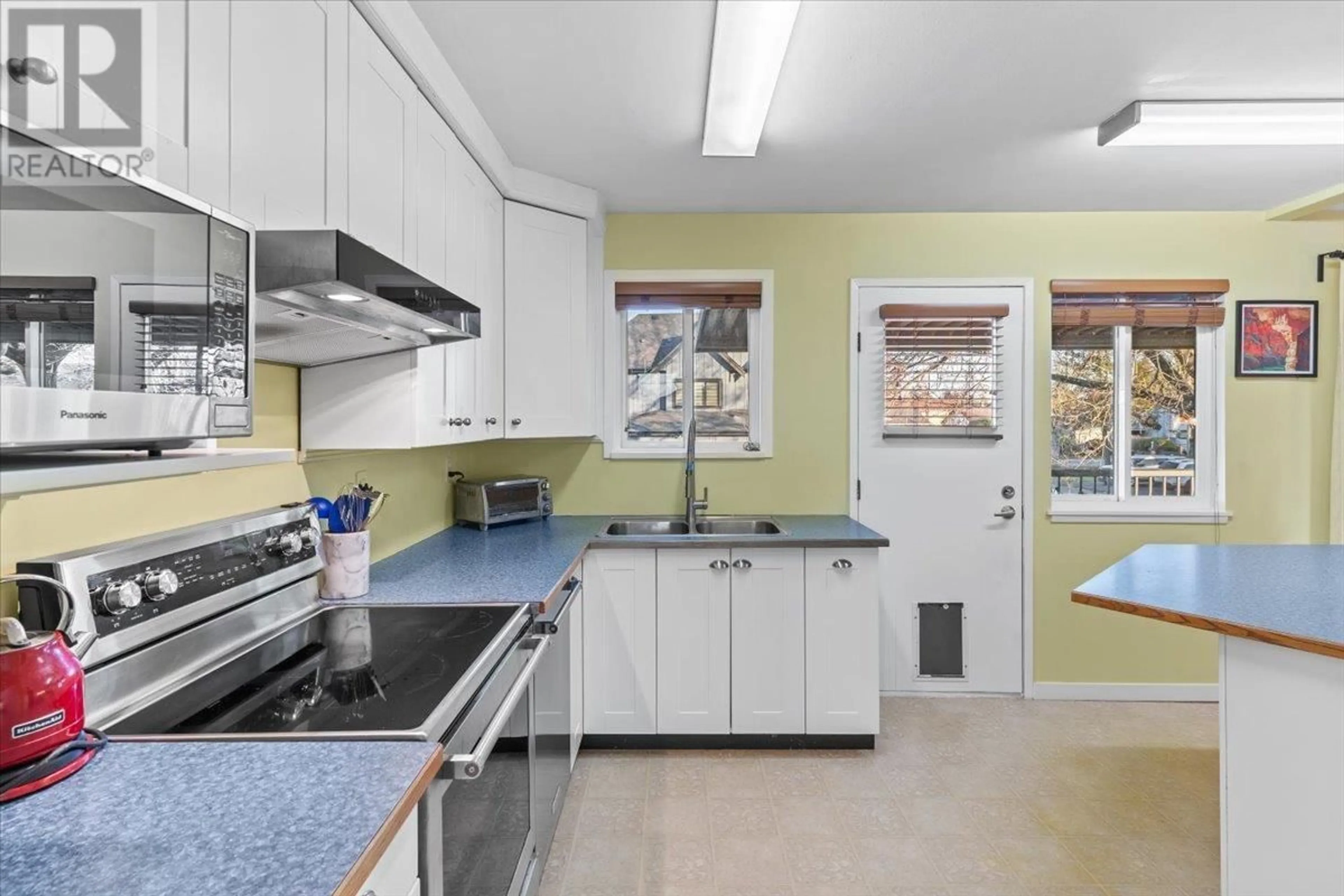 Standard kitchen, unknown for 4362 48A STREET, Delta British Columbia V4K2R1