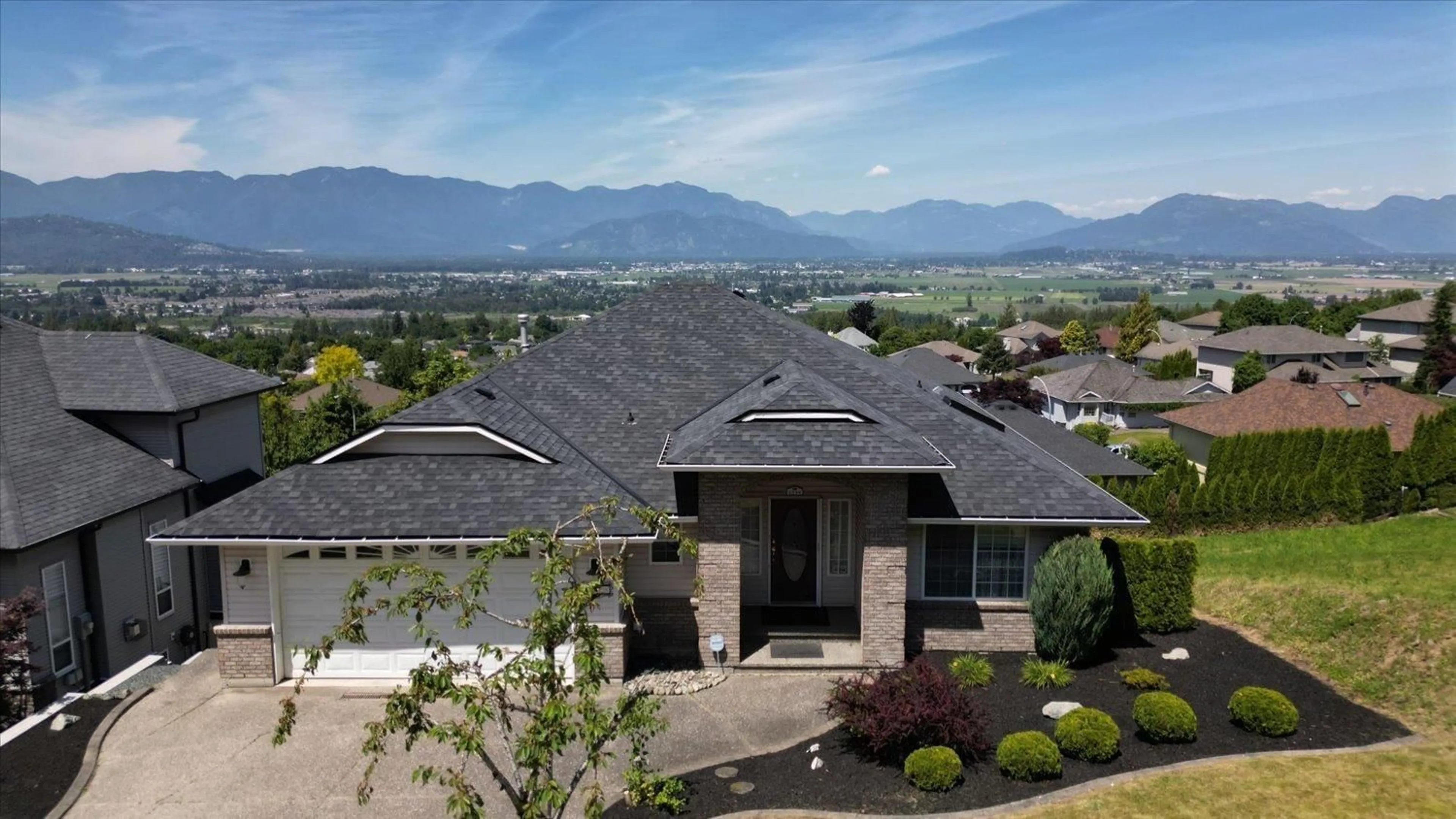 A pic from outside/outdoor area/front of a property/back of a property/a pic from drone, mountain view for 5298 GOLDSPRING PLACE|Promontory, Sardis British Columbia V2R3Y3