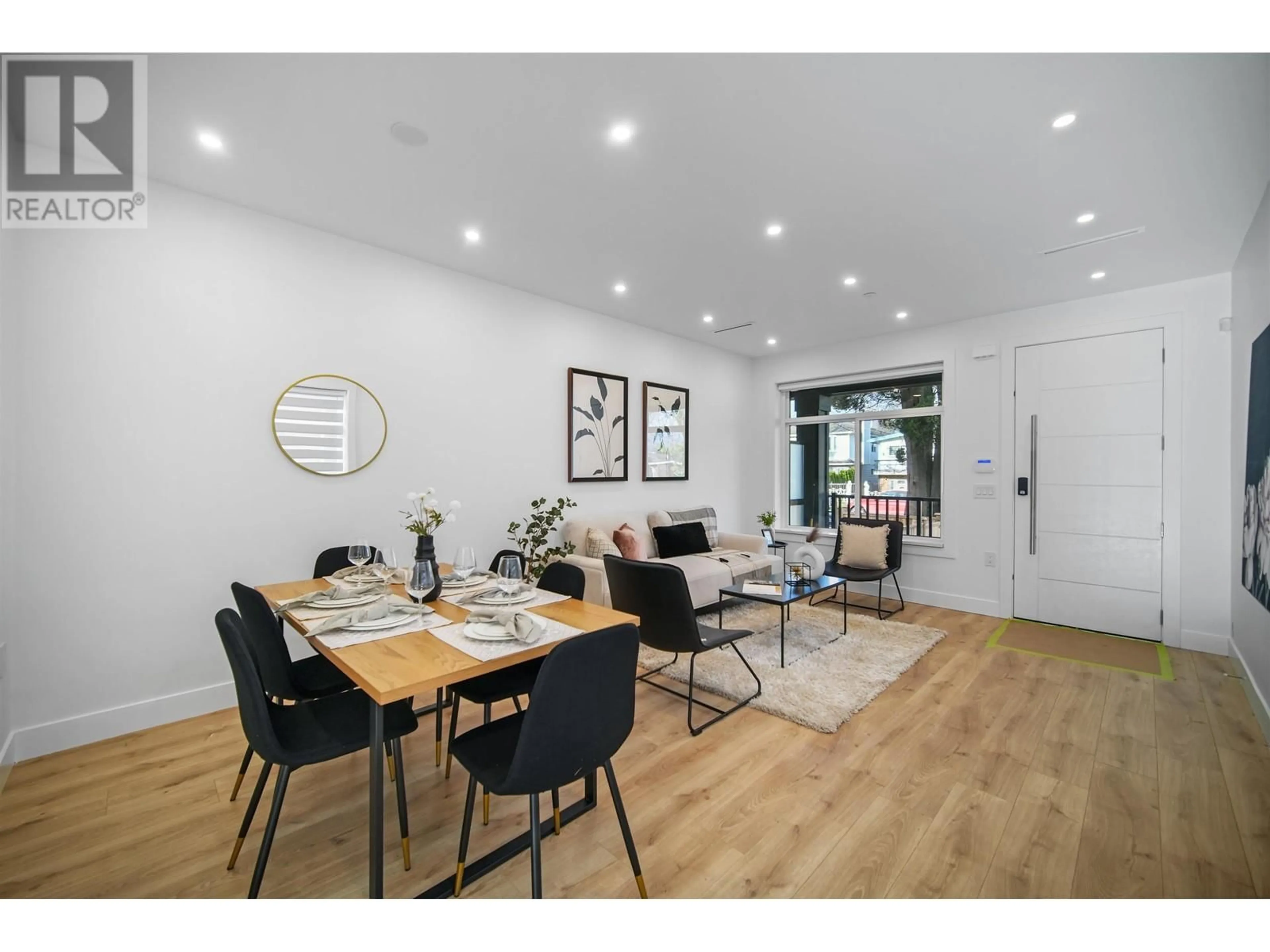 Dining room, wood/laminate floor for 3384 E 2ND AVENUE, Vancouver British Columbia V5M1G5