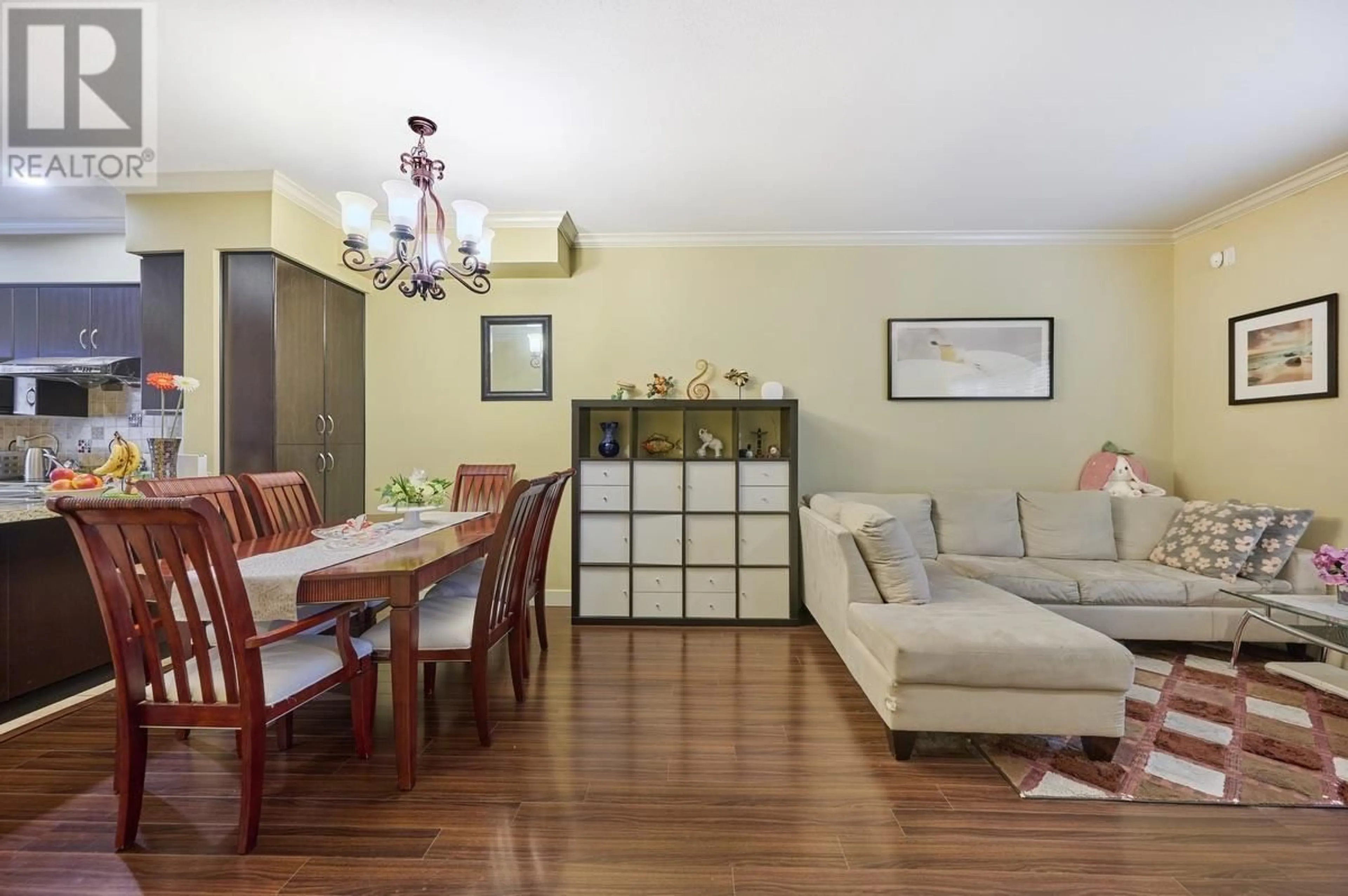 Living room with furniture, wood/laminate floor for 18 7373 TURNILL STREET, Richmond British Columbia V6Y4L7