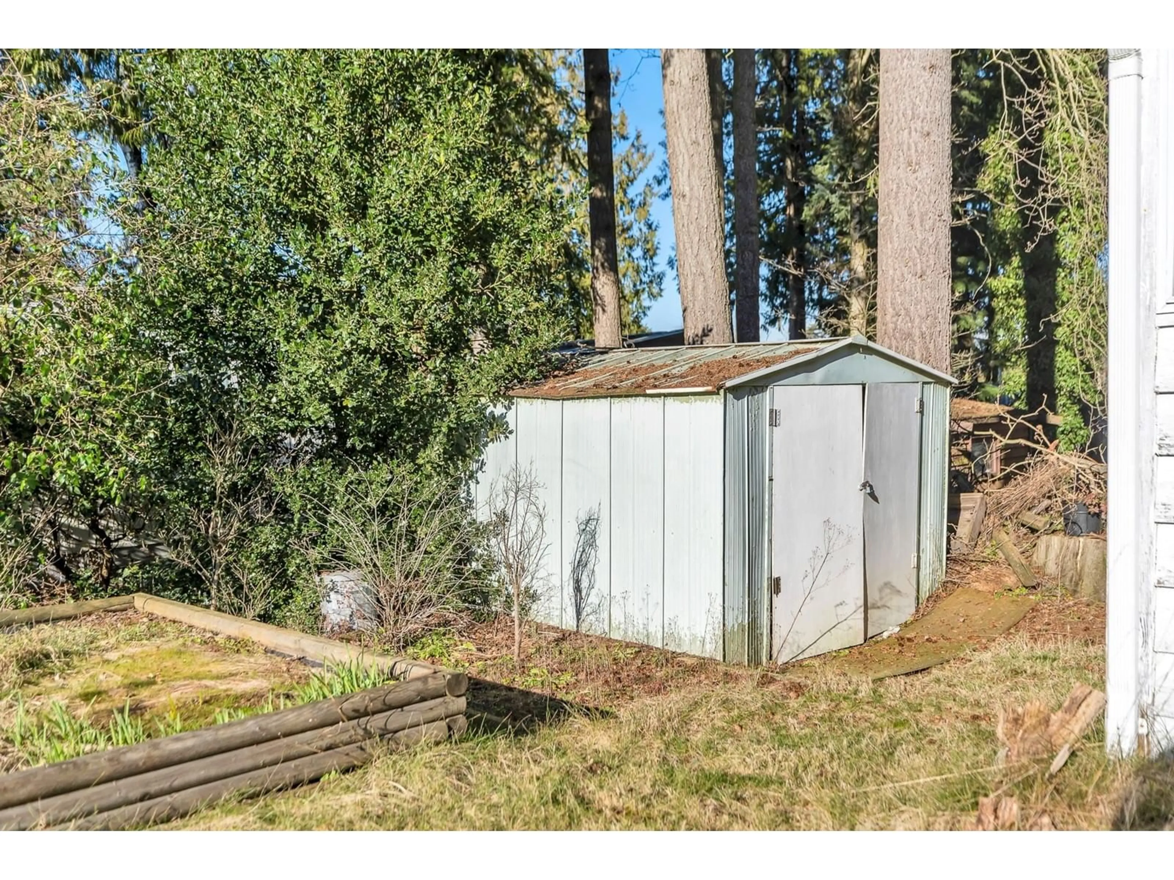 Shed for 73 24330 FRASER HIGHWAY, Langley British Columbia V3A4P6