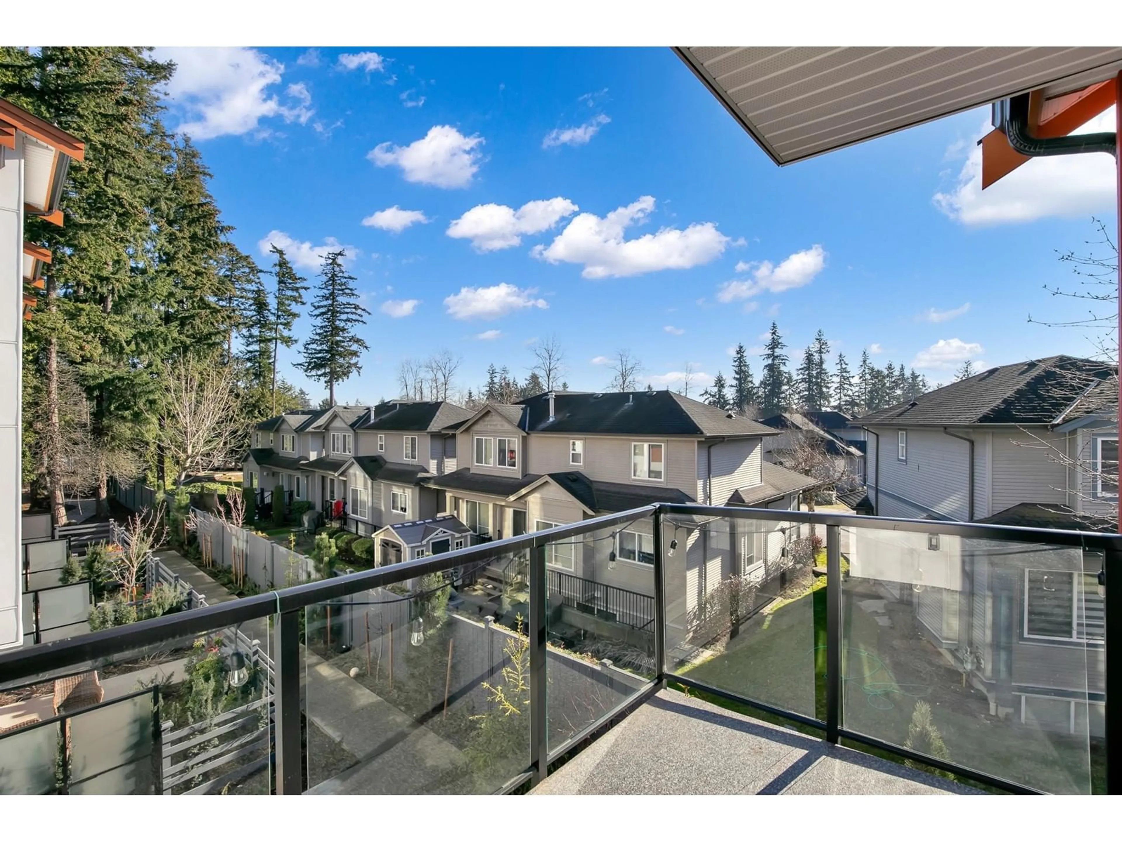 Patio, mountain view for 32 6138 128 STREET, Surrey British Columbia V3X0K9