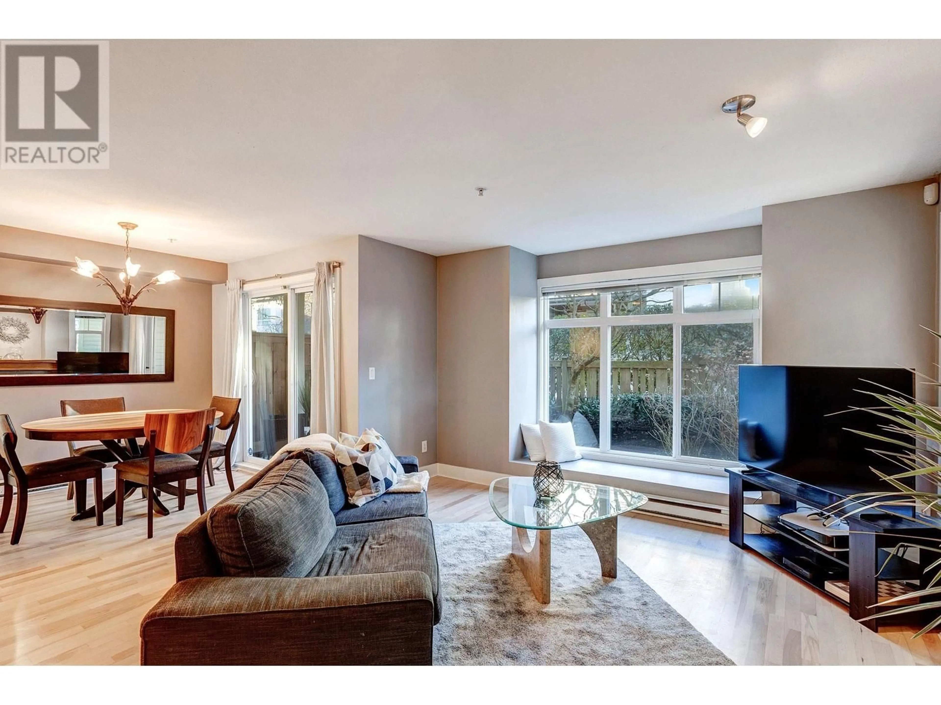 Living room with furniture, unknown for 14 7428 SOUTHWYNDE AVENUE, Burnaby British Columbia V3N0A1