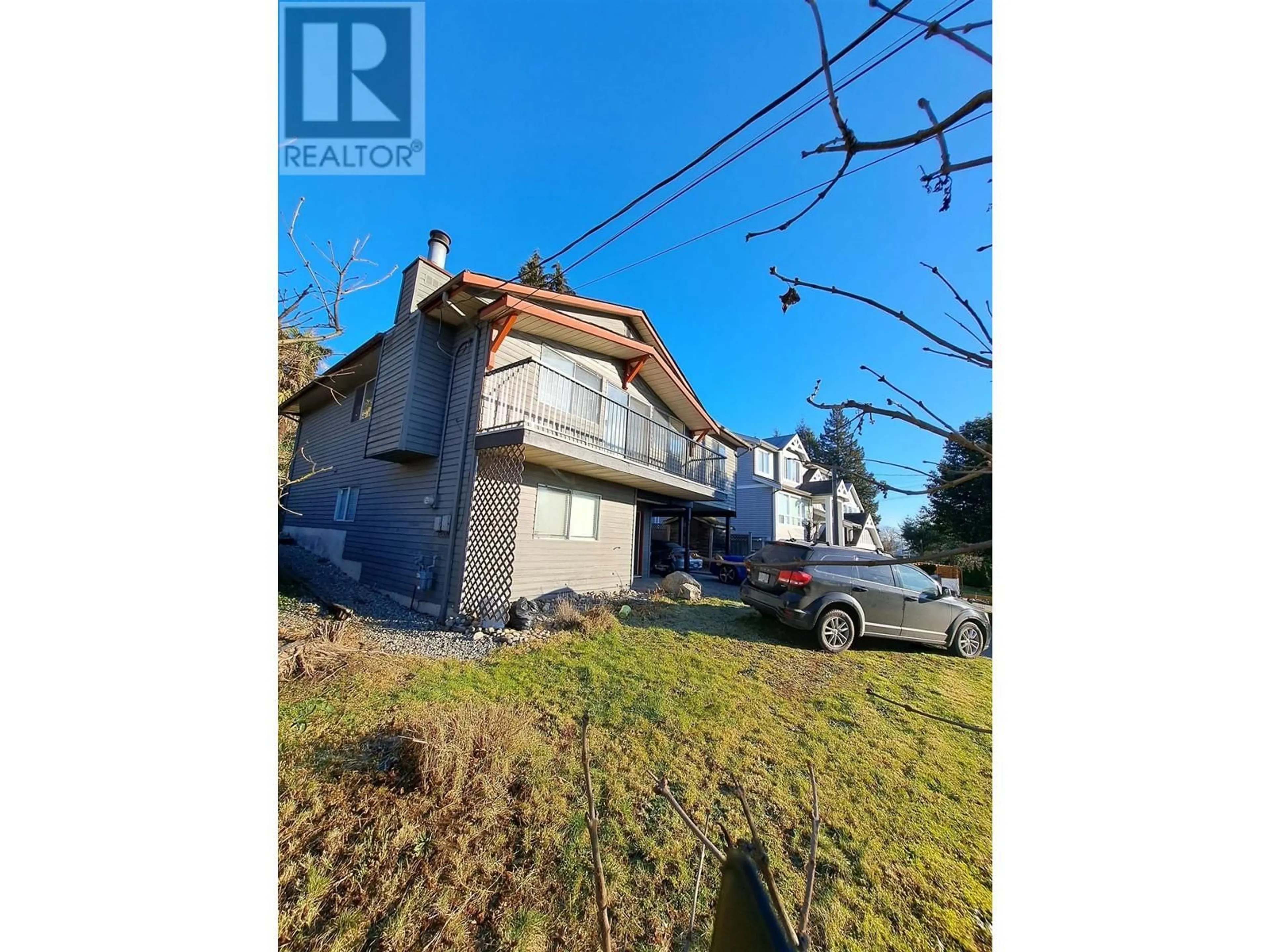 A pic from outside/outdoor area/front of a property/back of a property/a pic from drone, street for 2575 CAPE HORN AVENUE, Coquitlam British Columbia V3K1K3