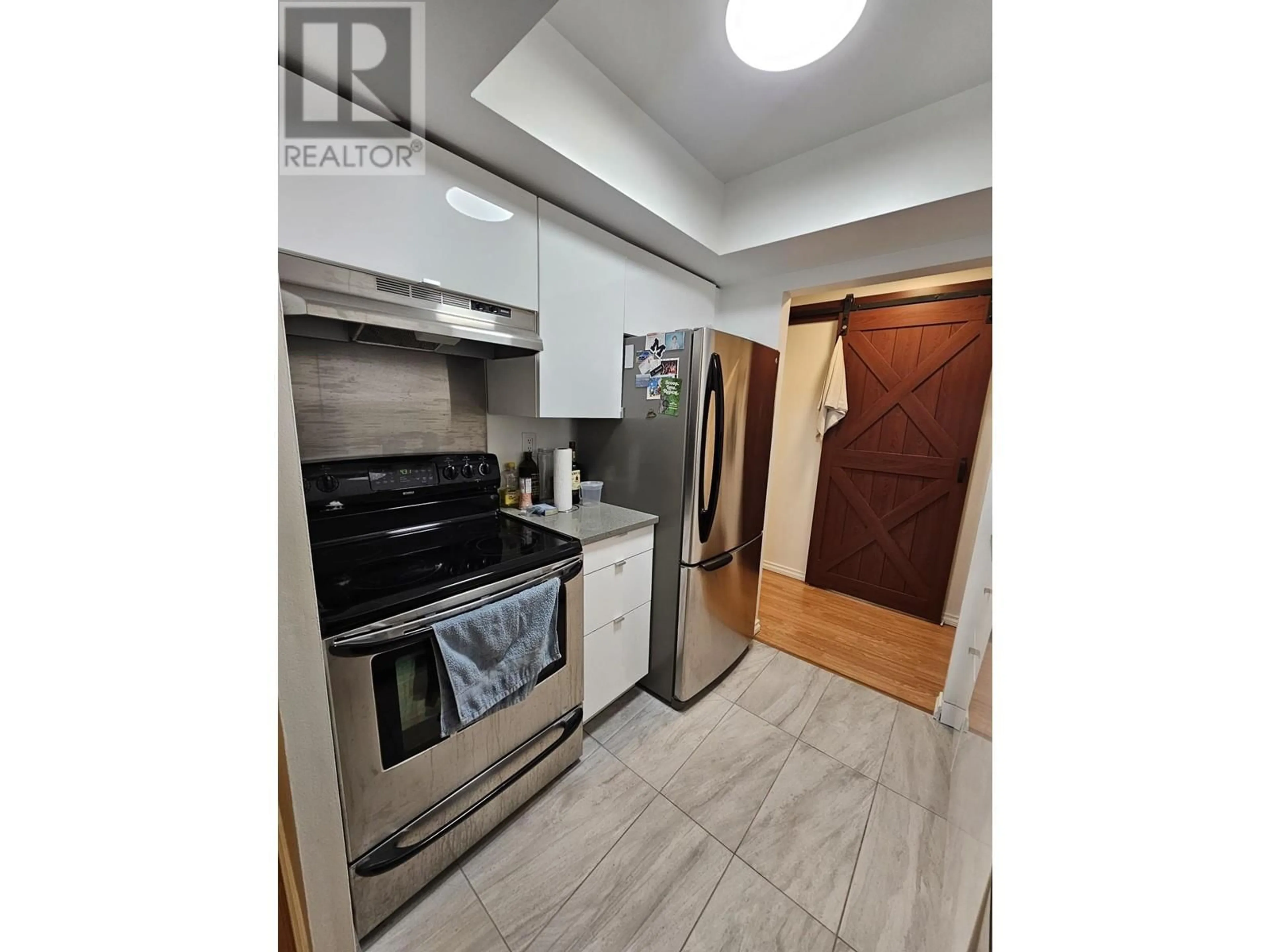 Standard kitchen, unknown for 306 1396 BURNABY STREET, Vancouver British Columbia V6E1P9