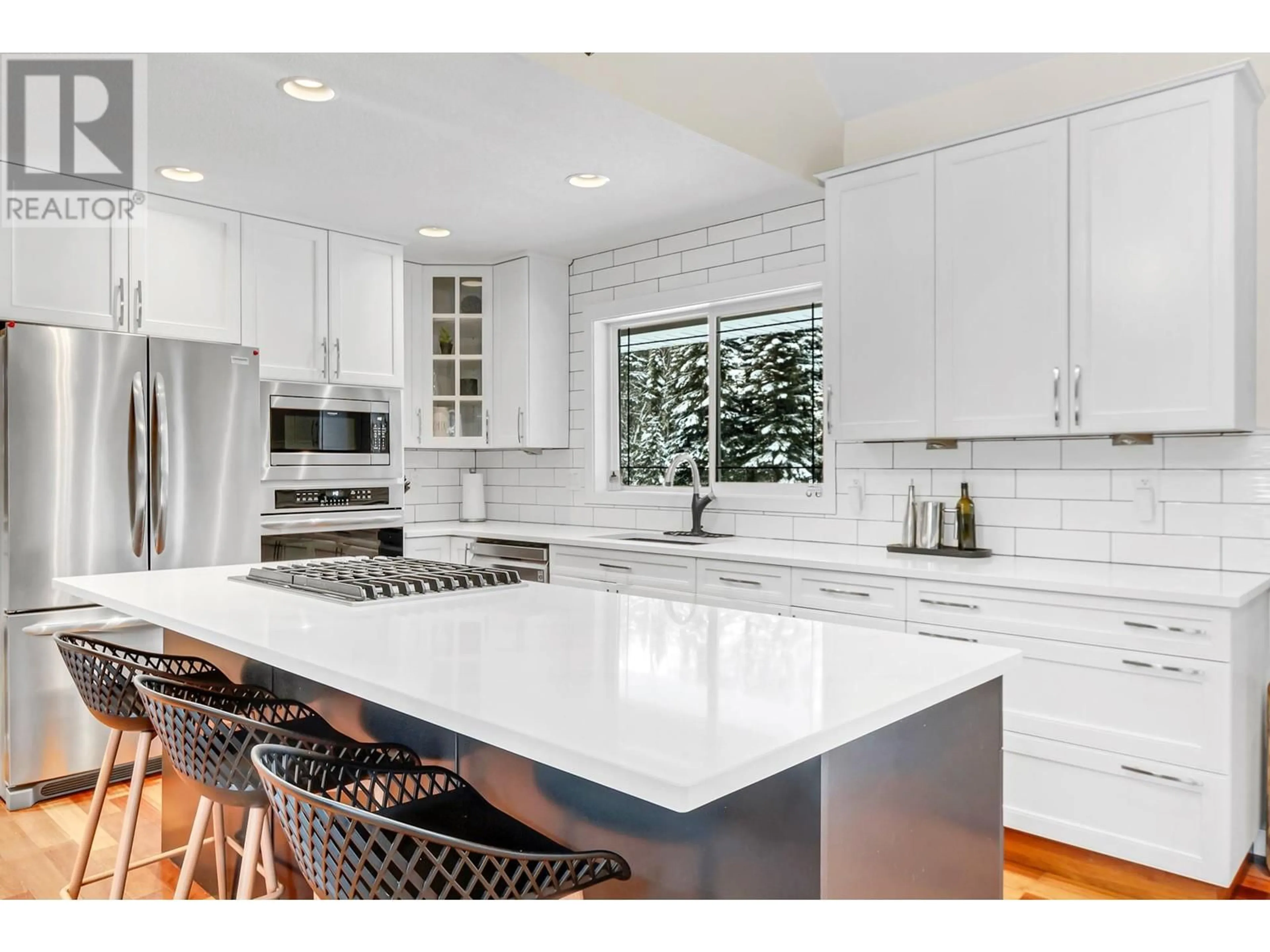 Contemporary kitchen, ceramic/tile floor for 389 WILLMANN ROAD, Prince George British Columbia V2M7C8