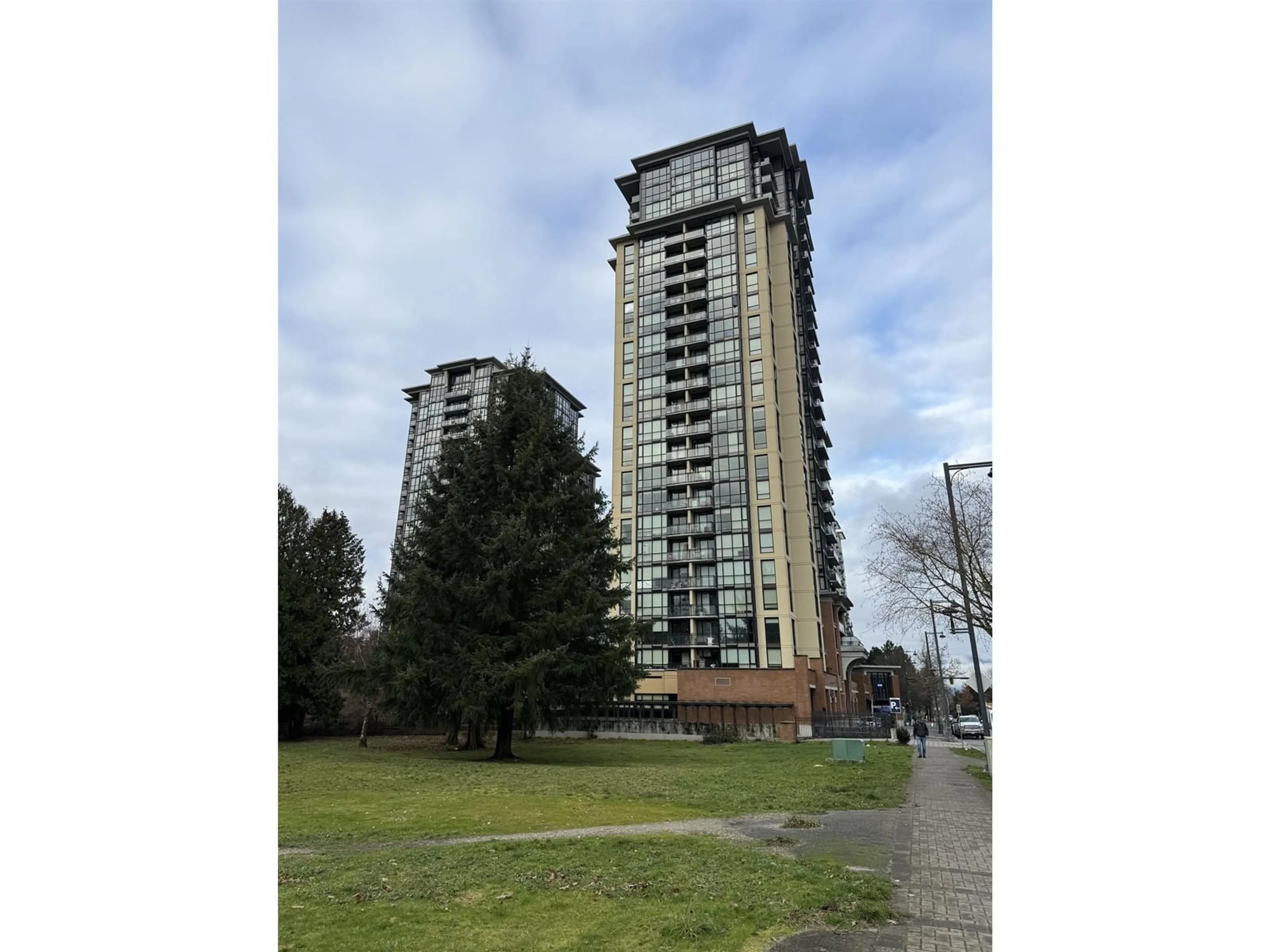 Unknown for 1908 10777 UNIVERSITY DRIVE, Surrey British Columbia V3T0E6