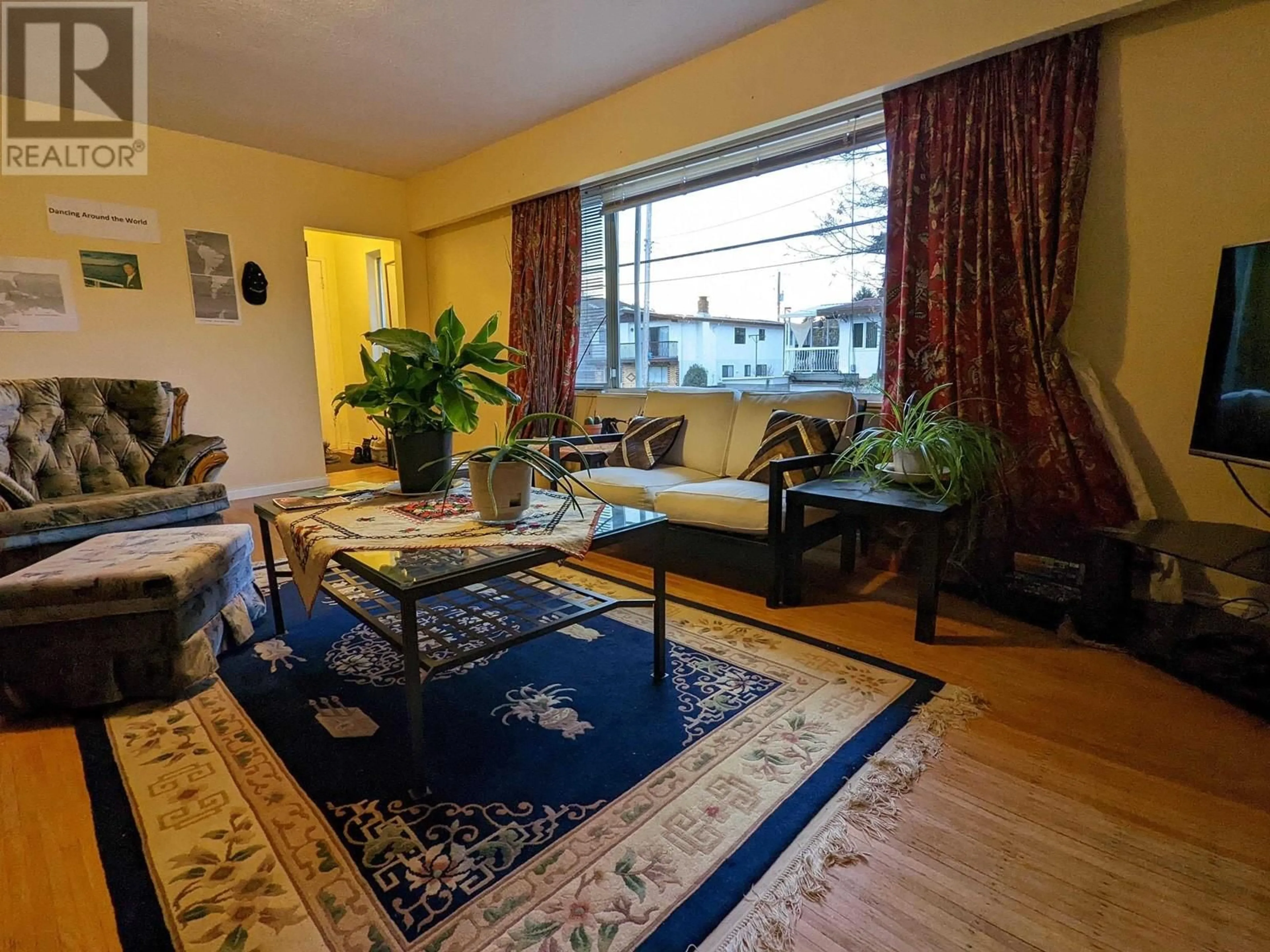 Living room with furniture, unknown for 5318- - 5320 BRUCE STREET, Vancouver British Columbia V5P3M3