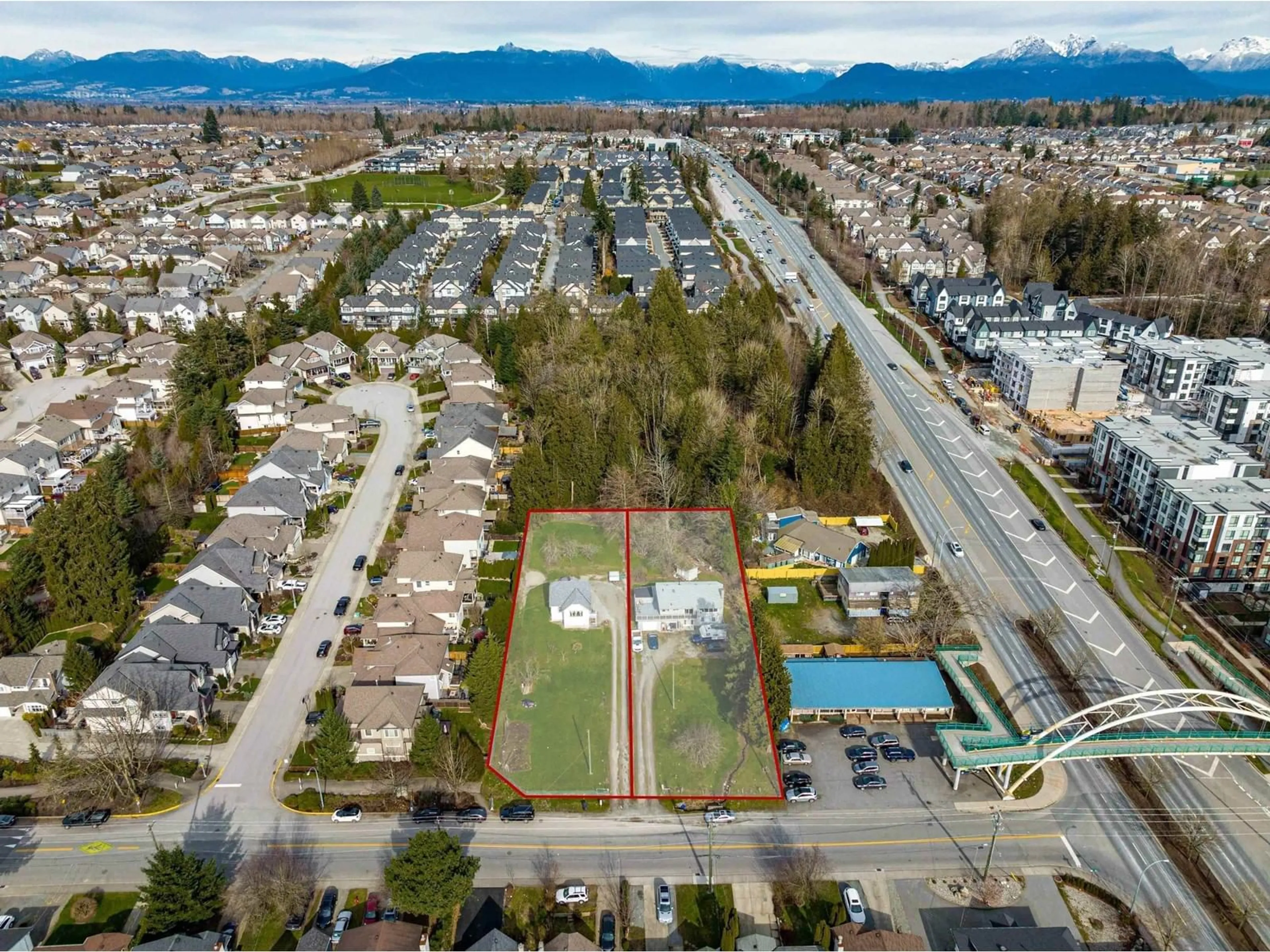 A pic from outside/outdoor area/front of a property/back of a property/a pic from drone, street for 19957 68 AVENUE, Langley British Columbia V2Y2W5