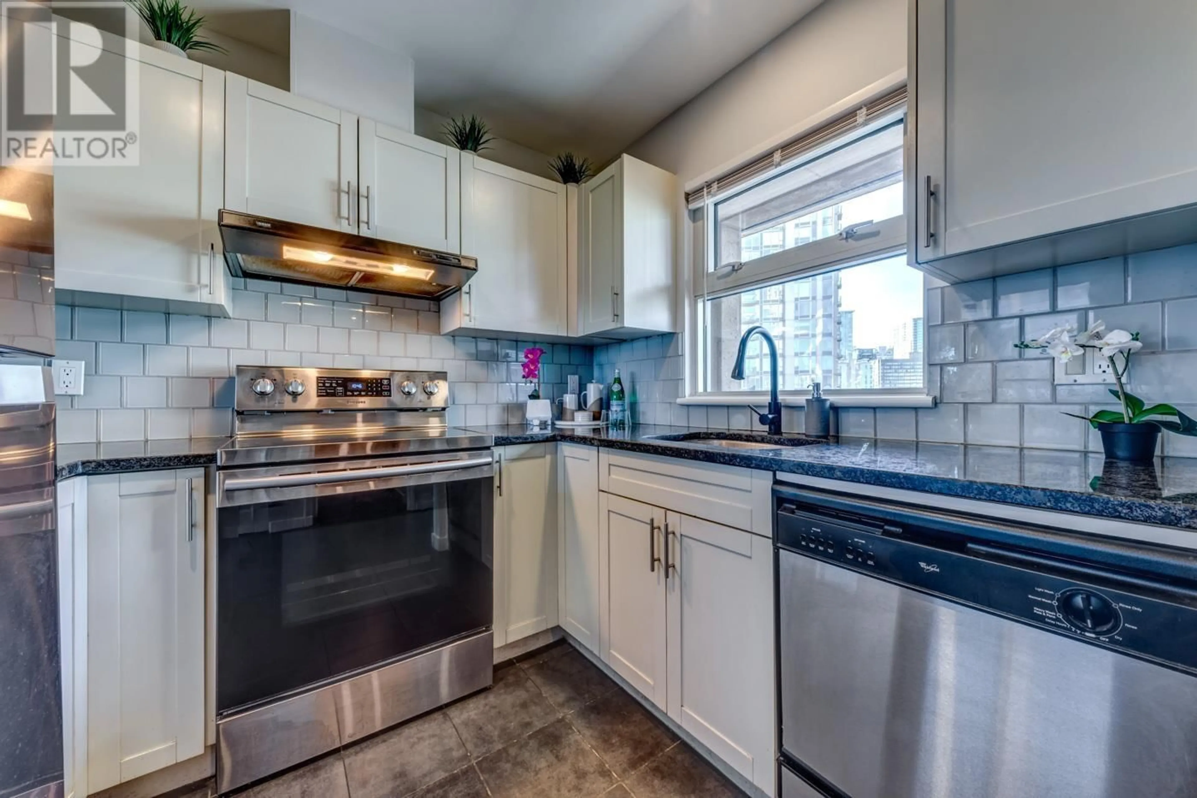 Standard kitchen, ceramic/tile floor for 809 555 ABBOTT STREET, Vancouver British Columbia V6B6B8