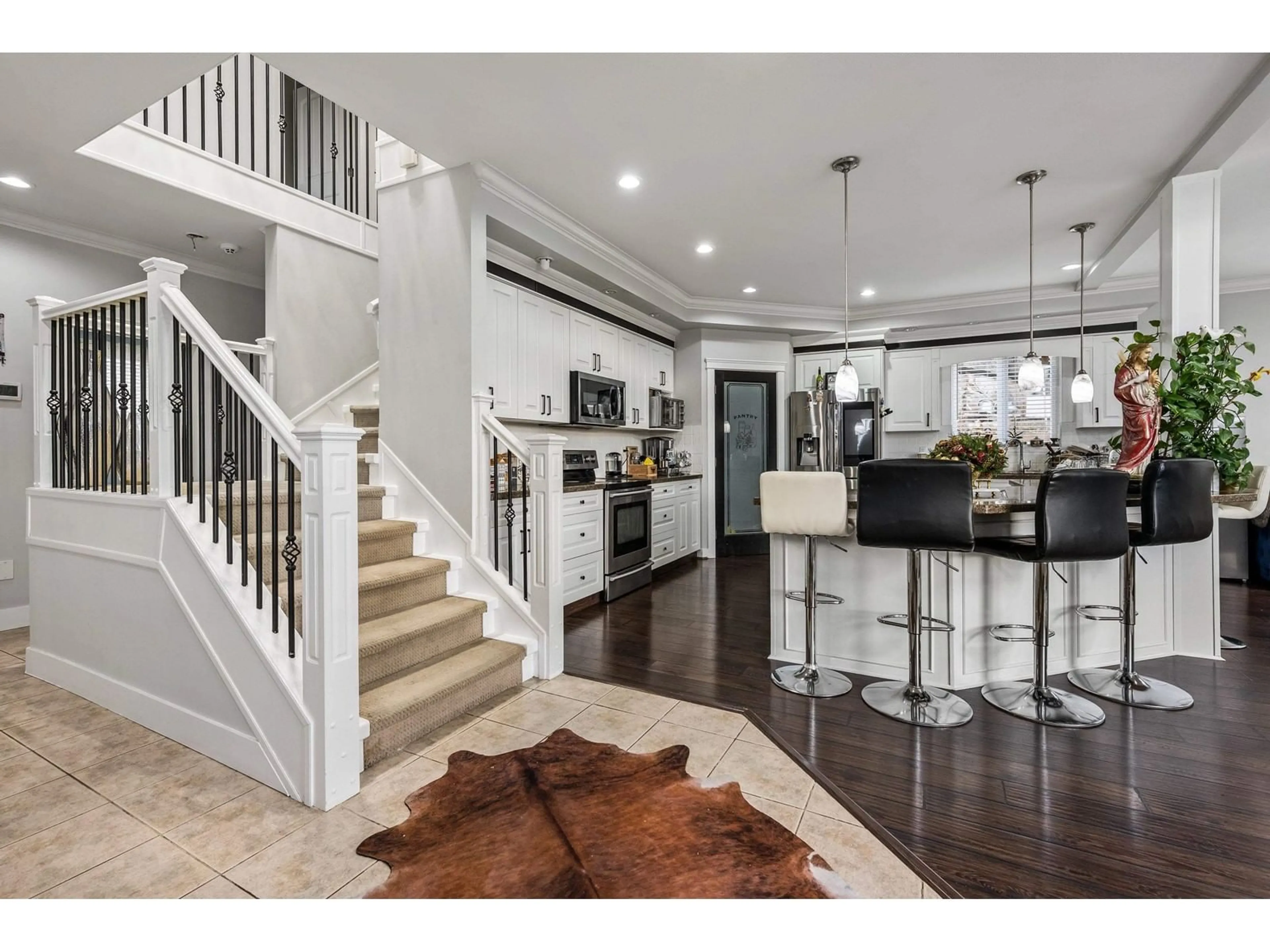 Open concept kitchen, unknown for 35527 ZANATTA, Abbotsford British Columbia V3G0B4