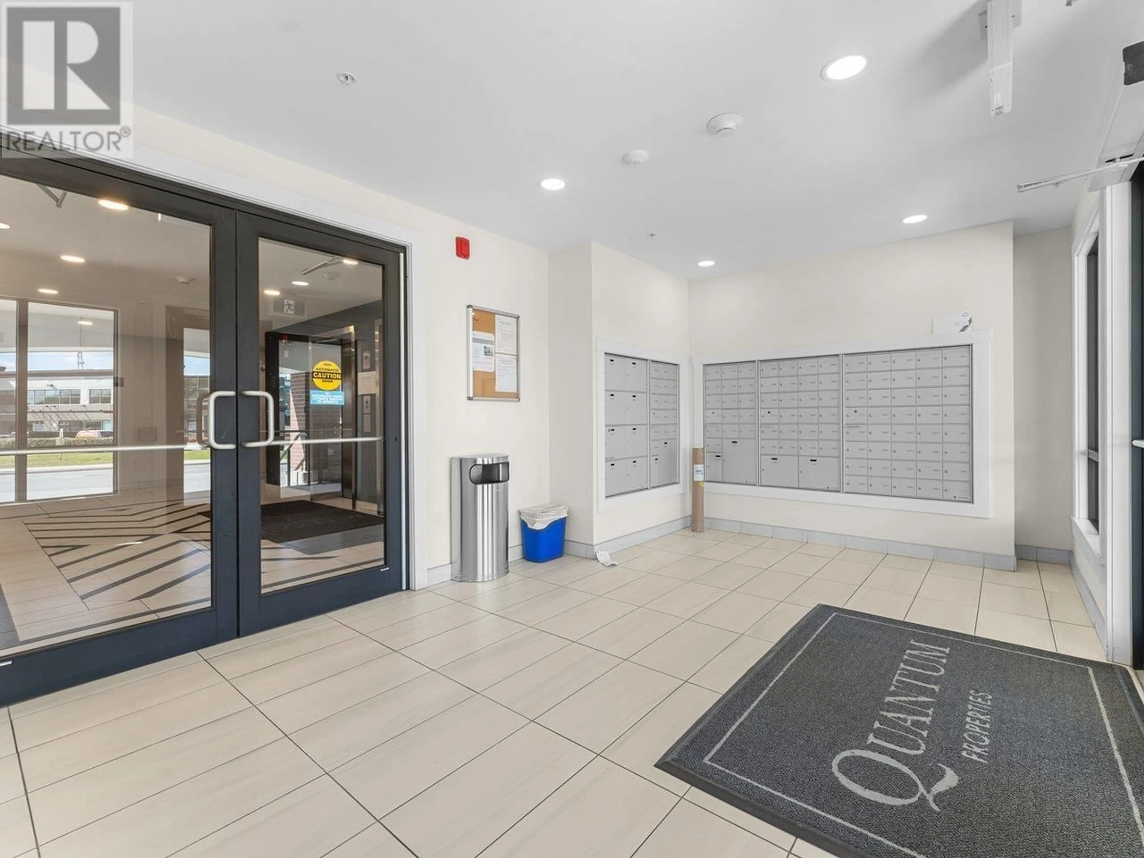 Indoor foyer for 1315 - 2180 KELLY AVENUE, Port Coquitlam British Columbia V3C0L1