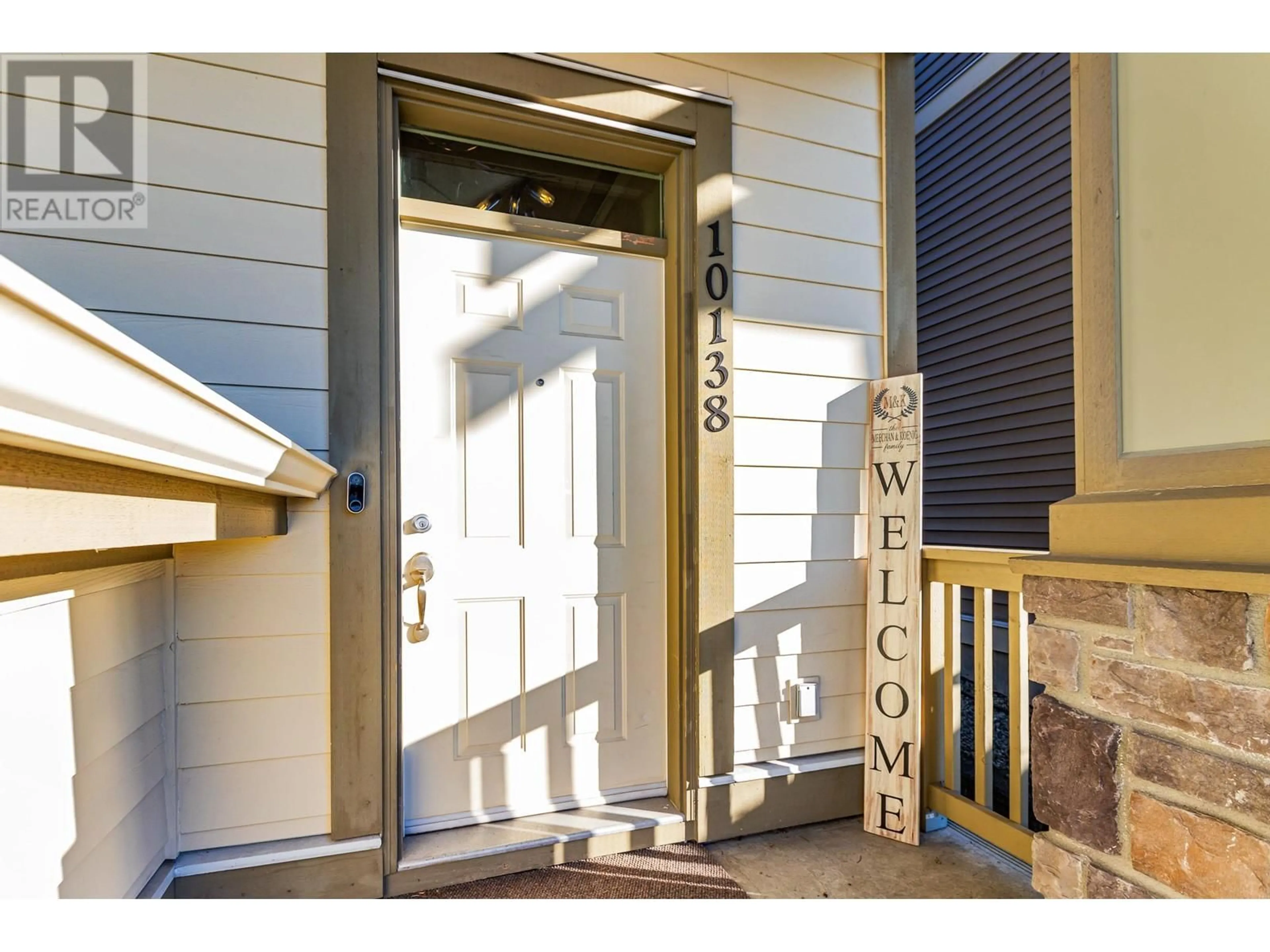 Indoor entryway for 10138 241A STREET, Maple Ridge British Columbia V2W0E6