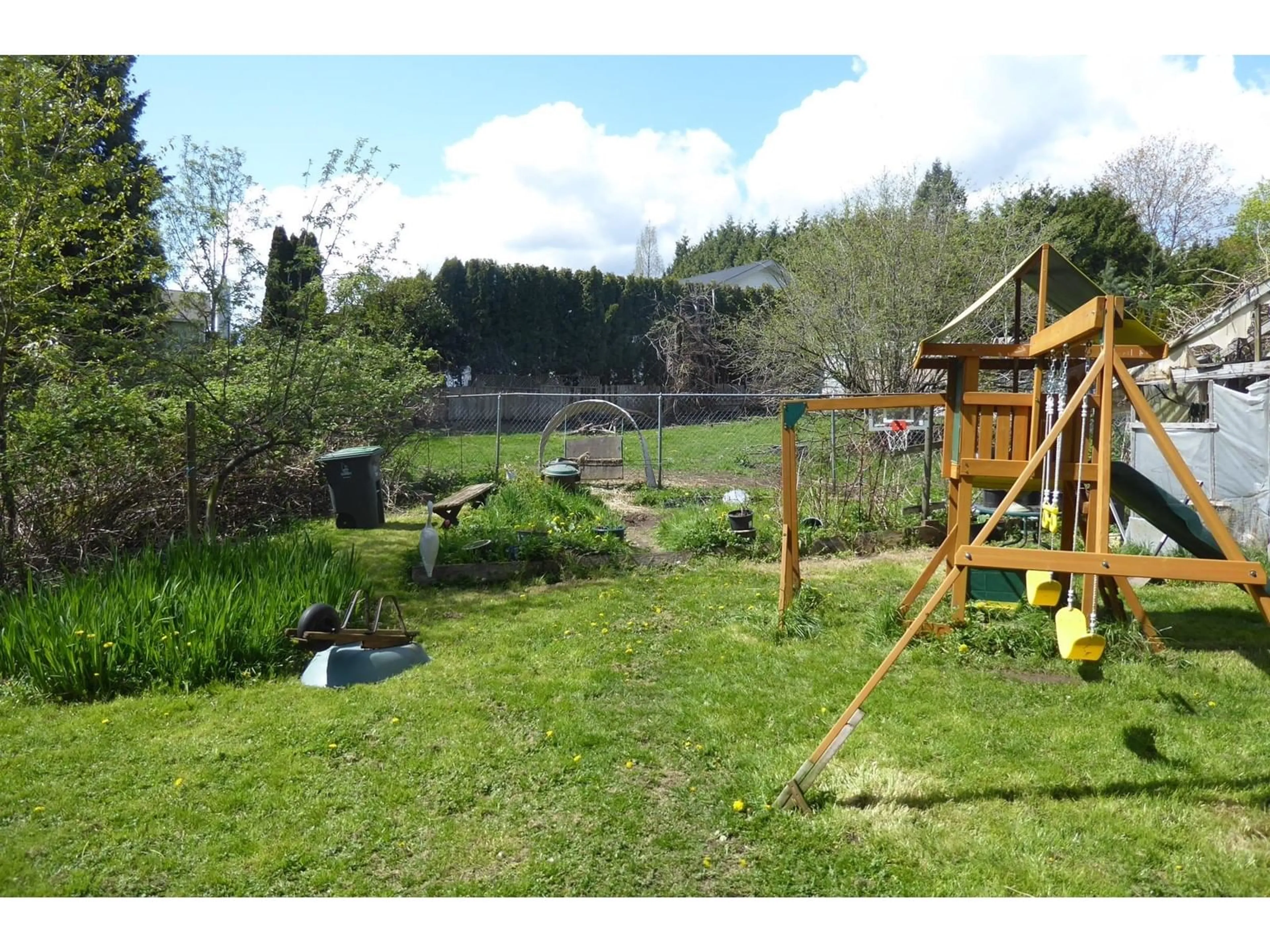 A pic from outside/outdoor area/front of a property/back of a property/a pic from drone, forest/trees view for 5471 184 STREET, Surrey British Columbia V2S4N9