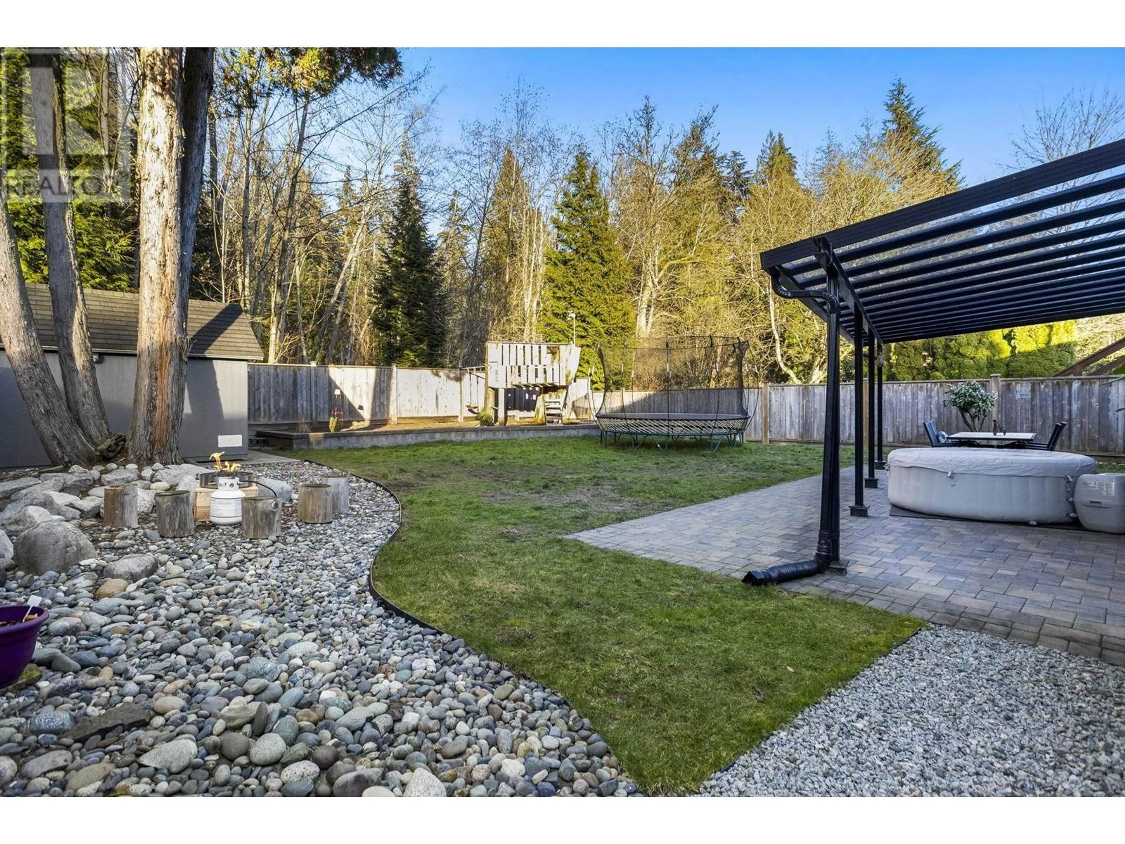 Patio, unknown for 1777 CHALMERS AVENUE, Port Coquitlam British Columbia V3B2T3