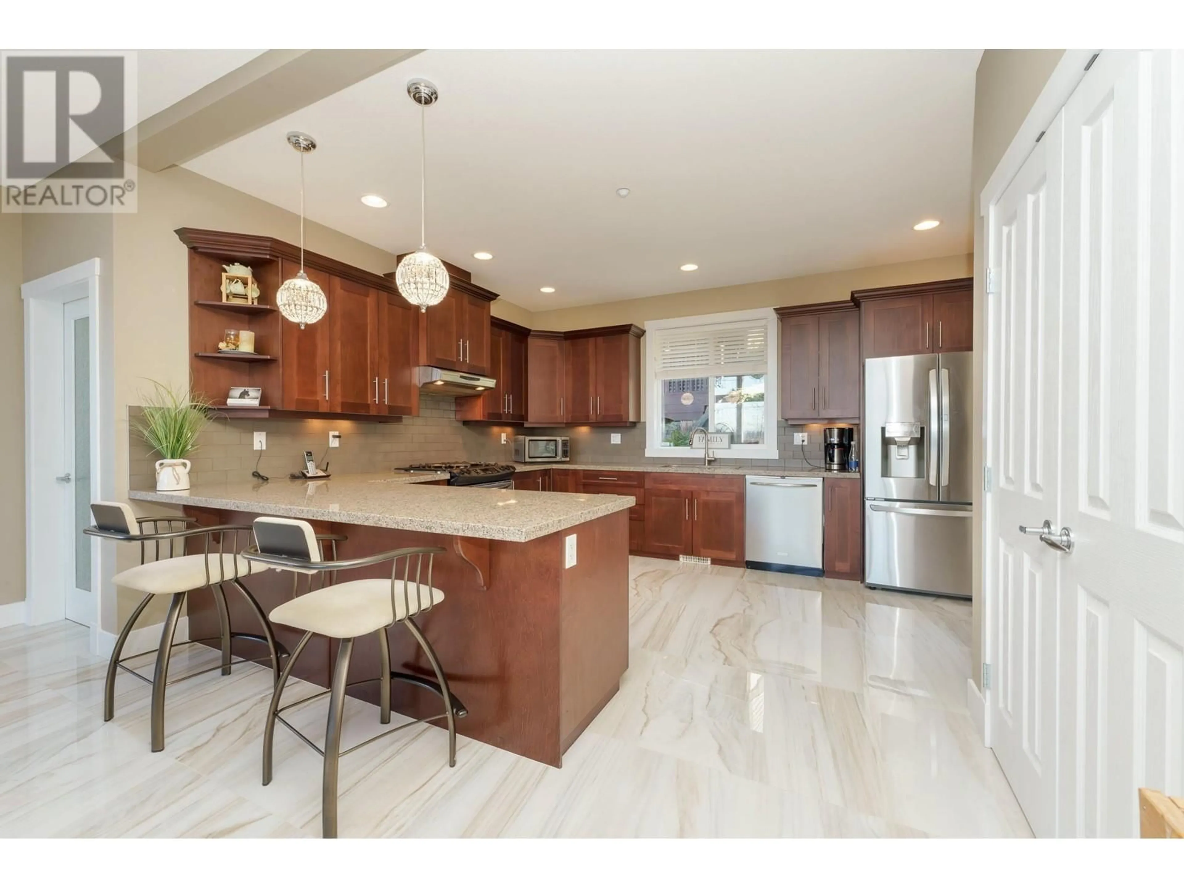 Open concept kitchen, ceramic/tile floor for 13686 228B STREET, Maple Ridge British Columbia V4R0B4