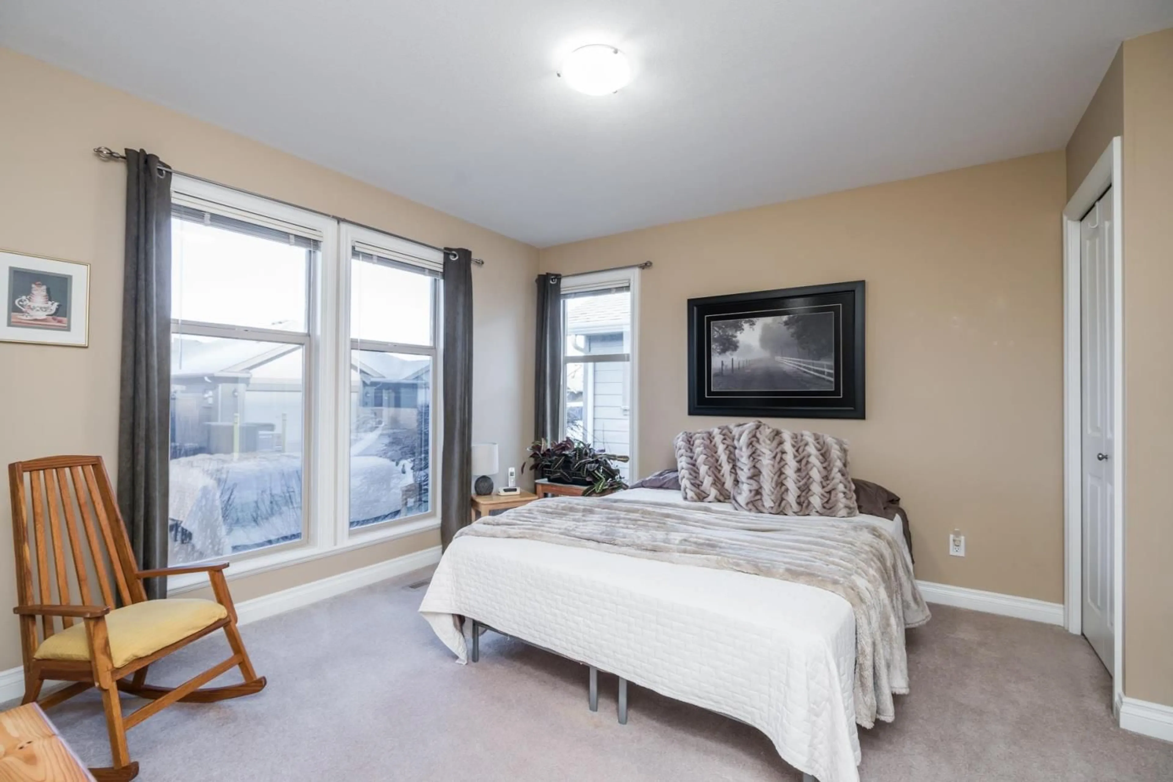 Bedroom with bed, unknown for 208 46000 THOMAS ROAD|Vedder Crossing, Chilliwack British Columbia V2R5W6