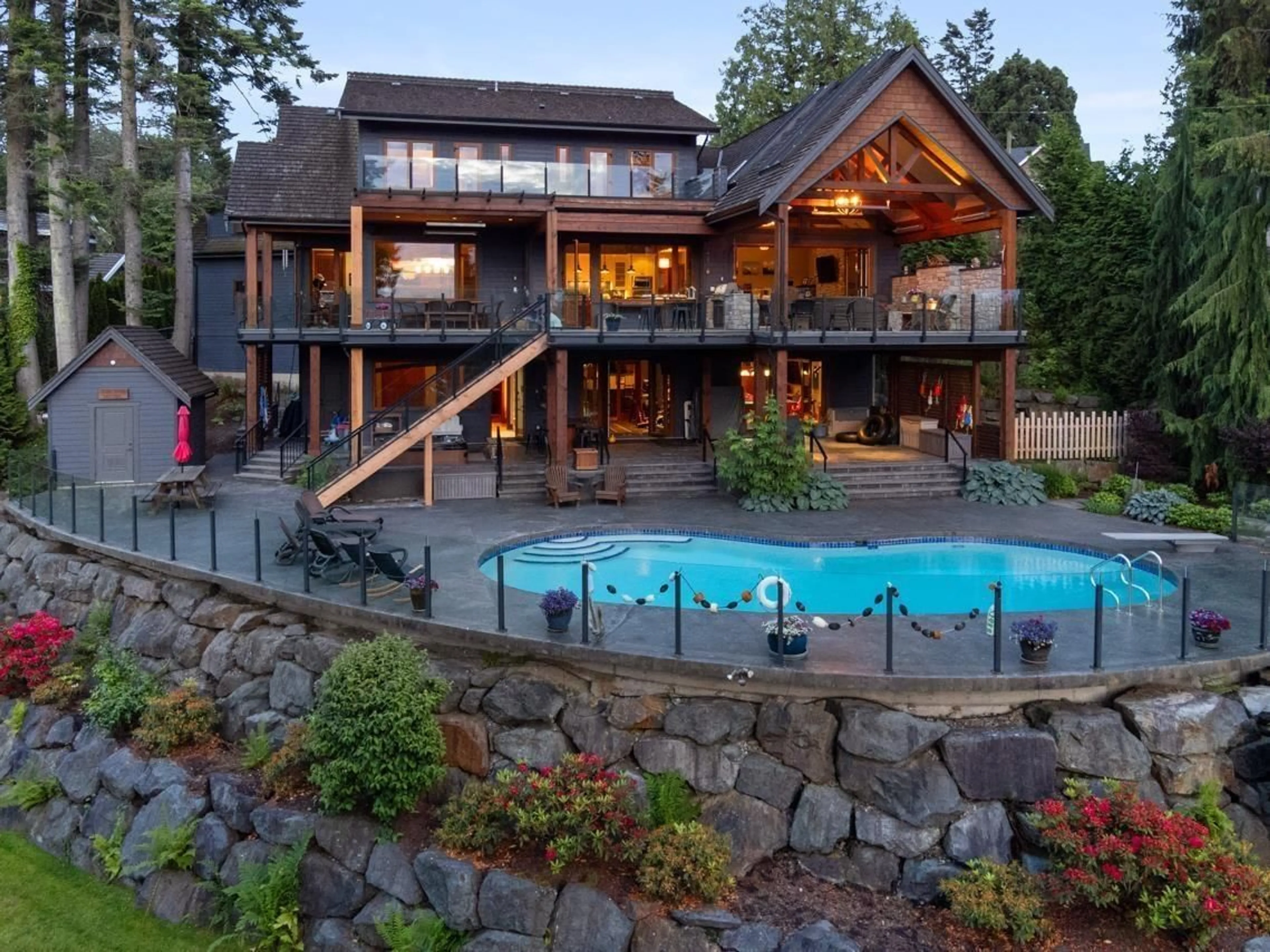 Floor plan for 12503 28, Surrey British Columbia V4A2N8