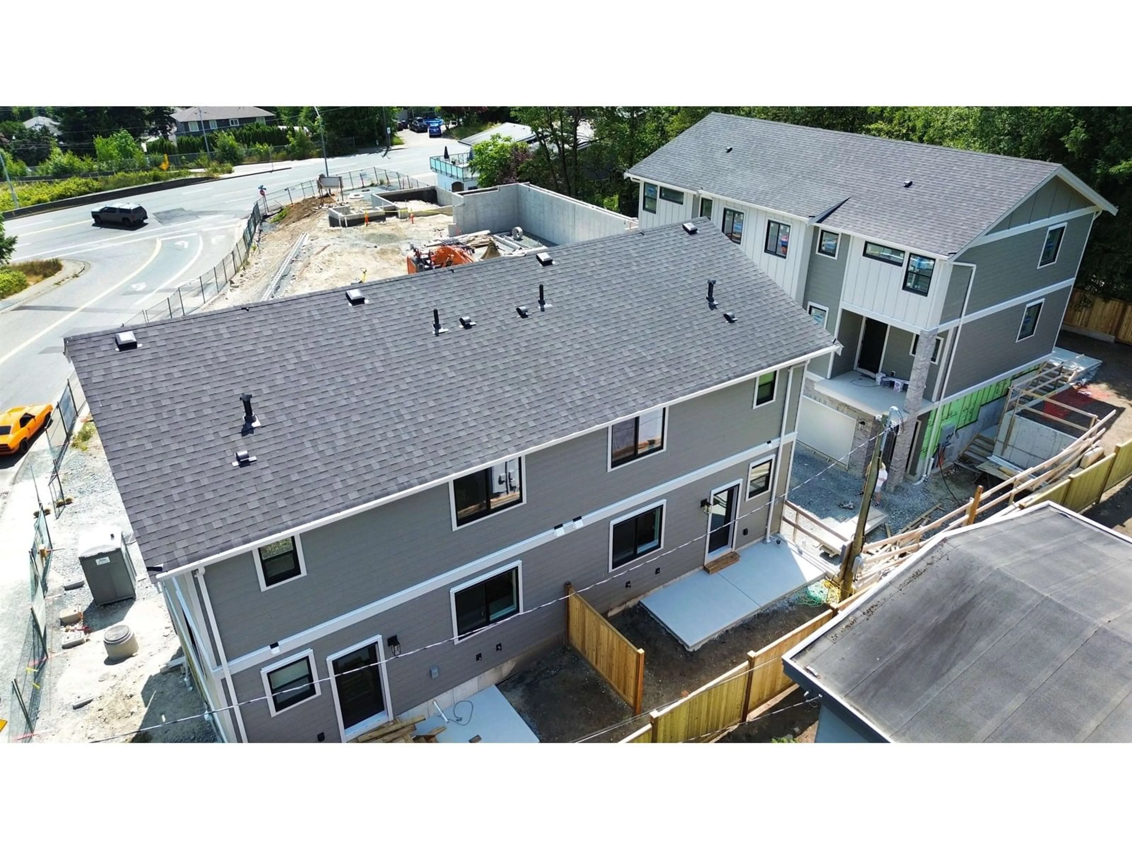 A pic from outside/outdoor area/front of a property/back of a property/a pic from drone, building for 2473 BECK, Abbotsford British Columbia V2S4S3