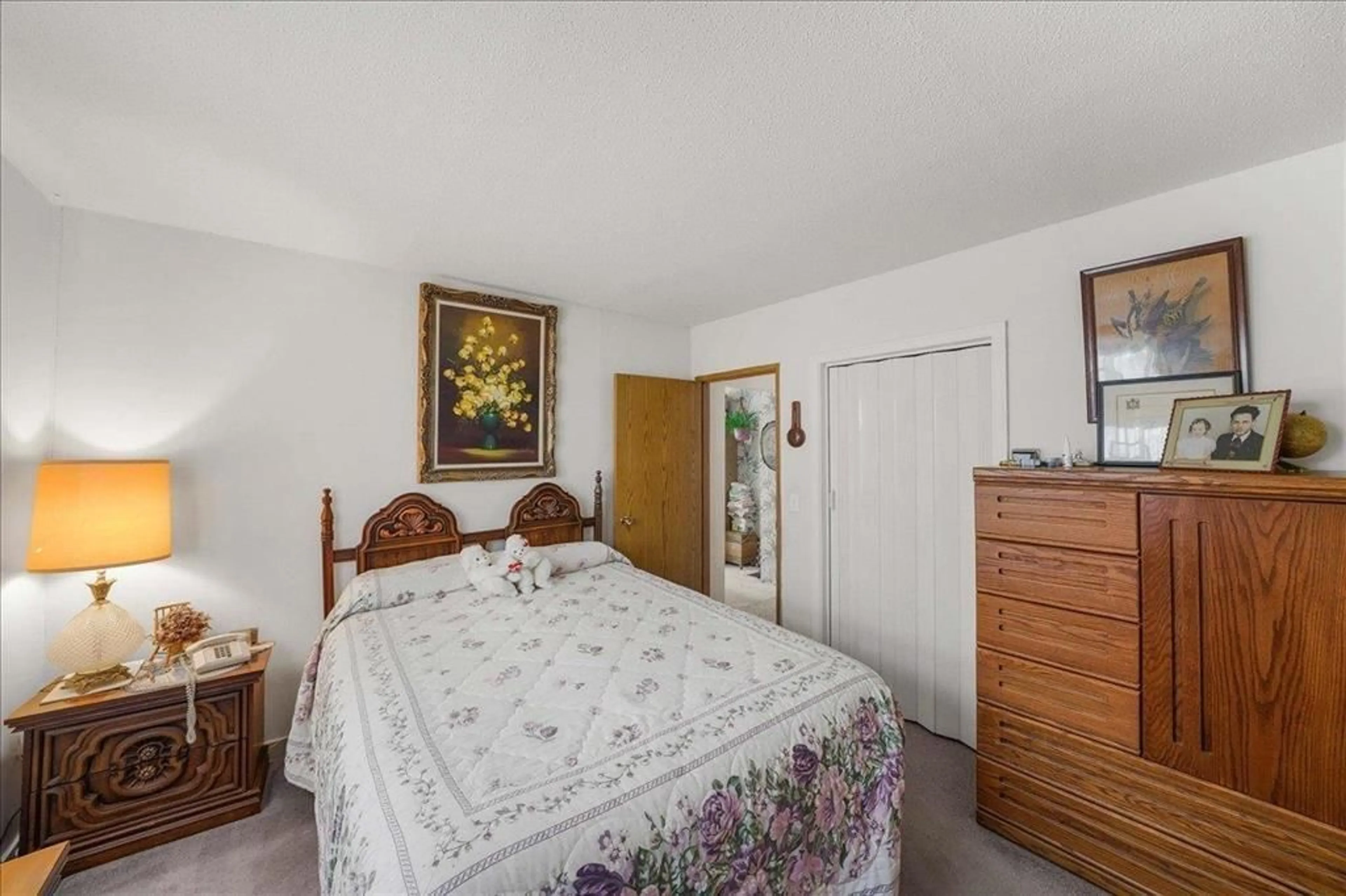 Bedroom with bed, unknown for 31951 HILLCREST AVENUE, Mission British Columbia V2V1K8