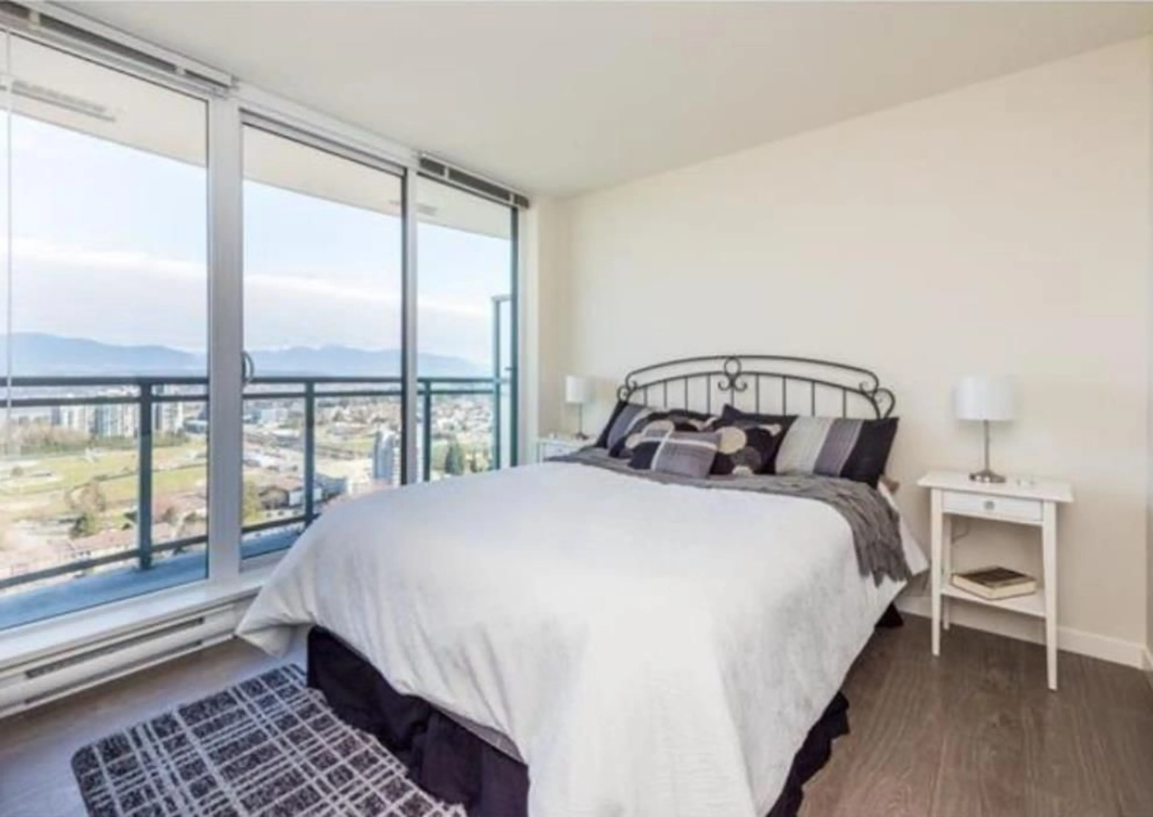 Bedroom with bed, unknown for 2501 - 13303 CENTRAL, Surrey British Columbia V3T0K6