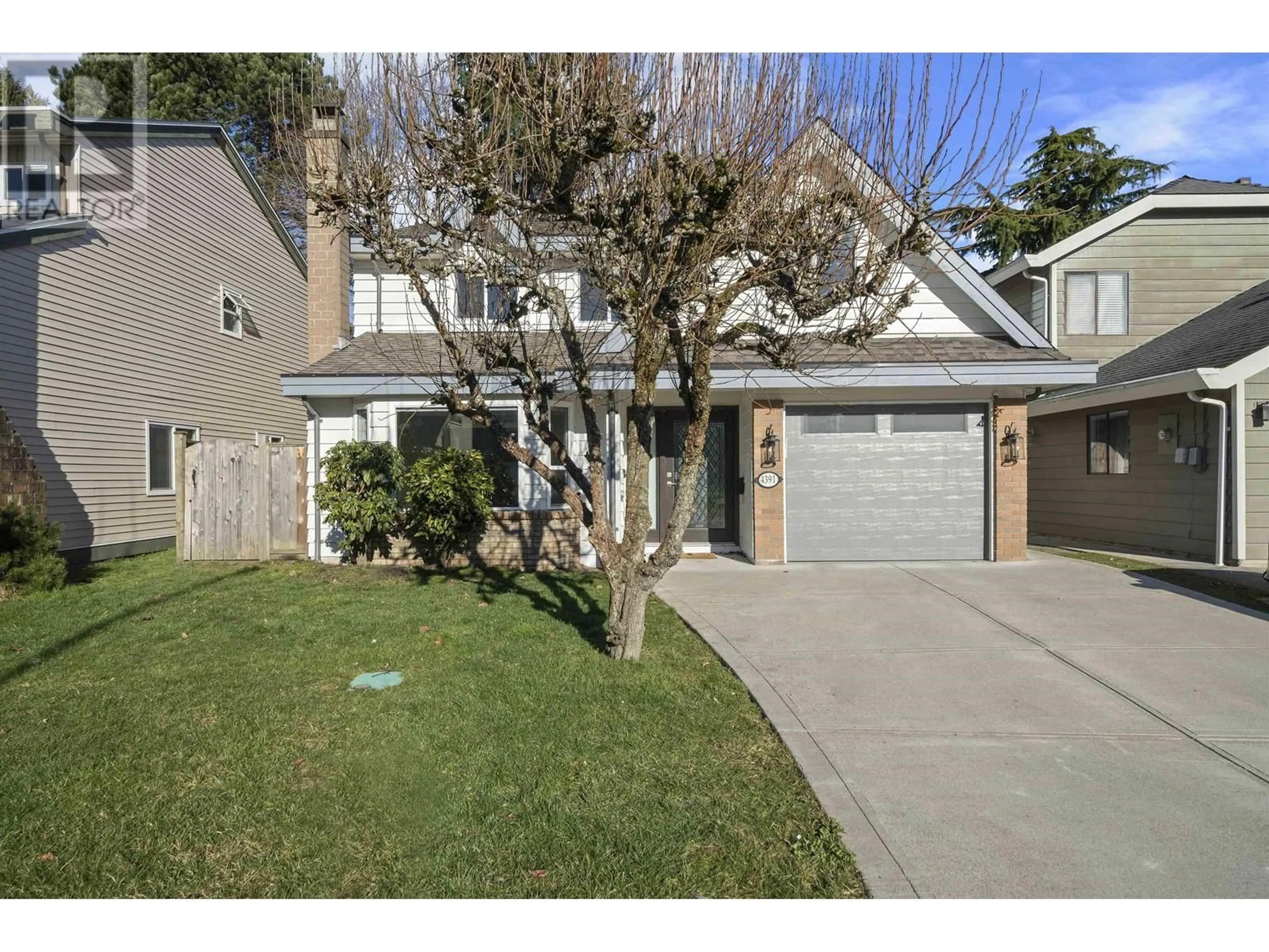 Home with vinyl exterior material, street for 4391 TIFFIN CRESCENT, Richmond British Columbia V7C4X7