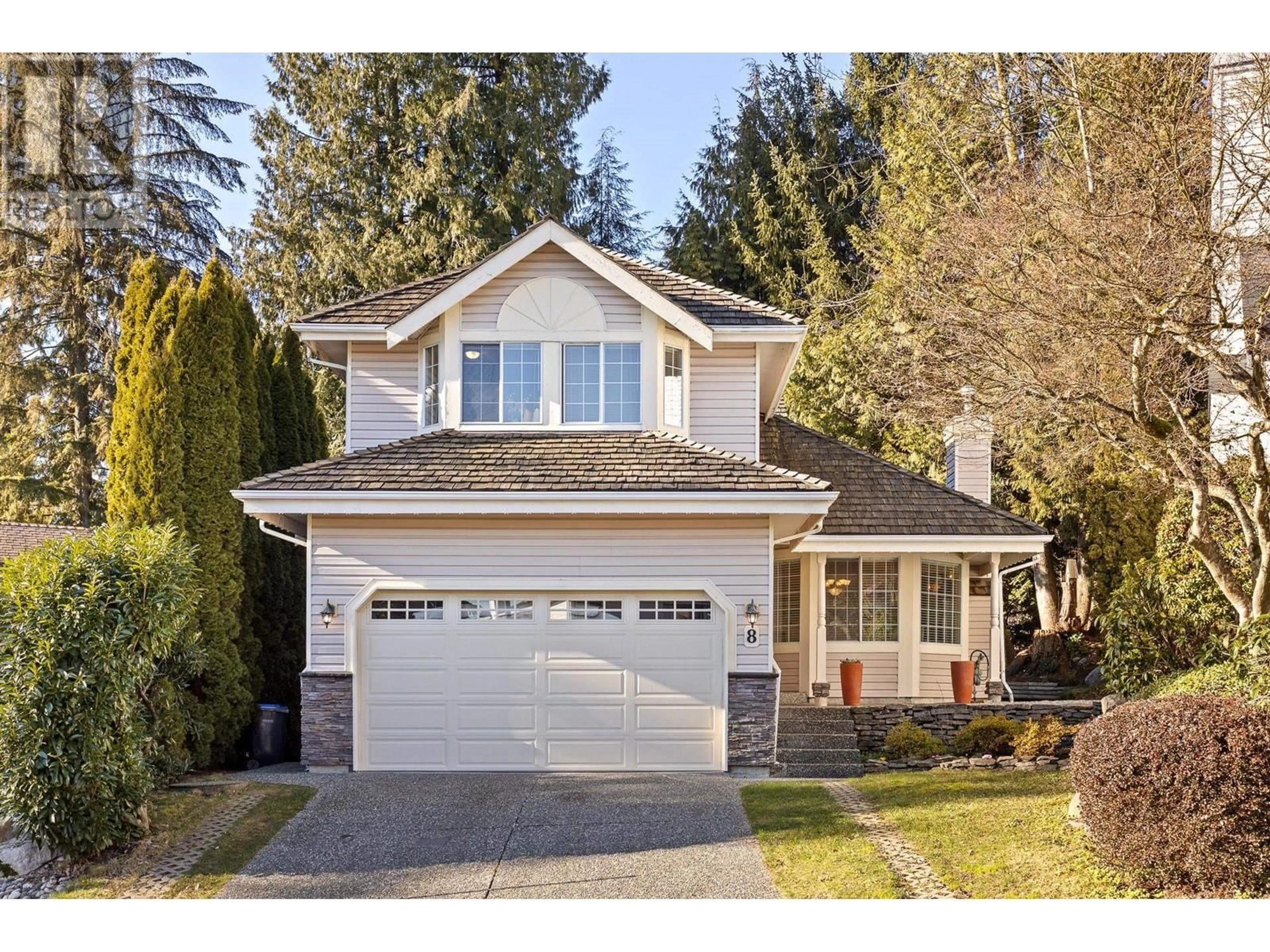 Home with vinyl exterior material, street for 8 PARKWOOD PLACE, Port Moody British Columbia V3H4K6