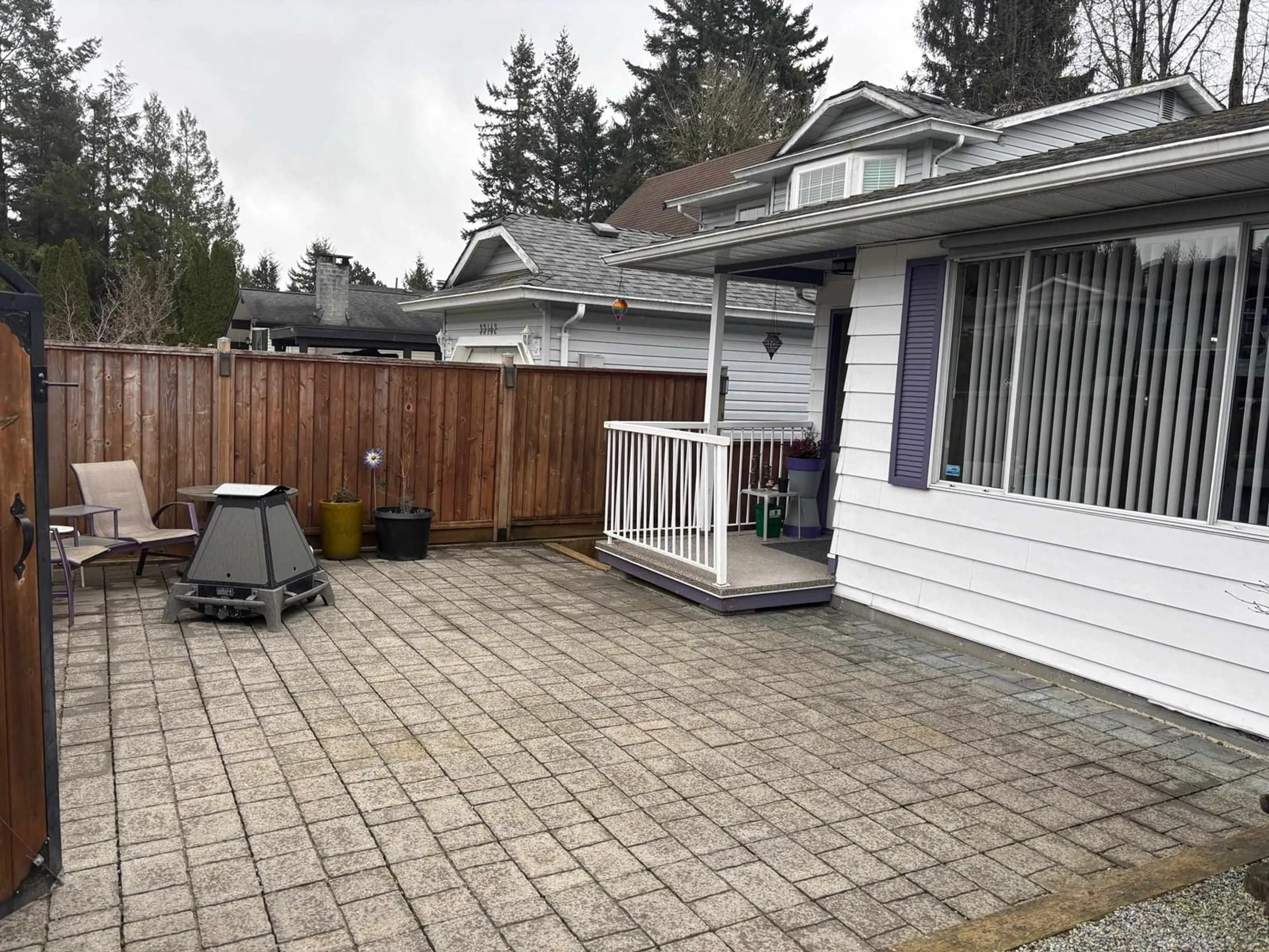 Patio, street for 33138 MYRTLE, Mission British Columbia V2V5W1
