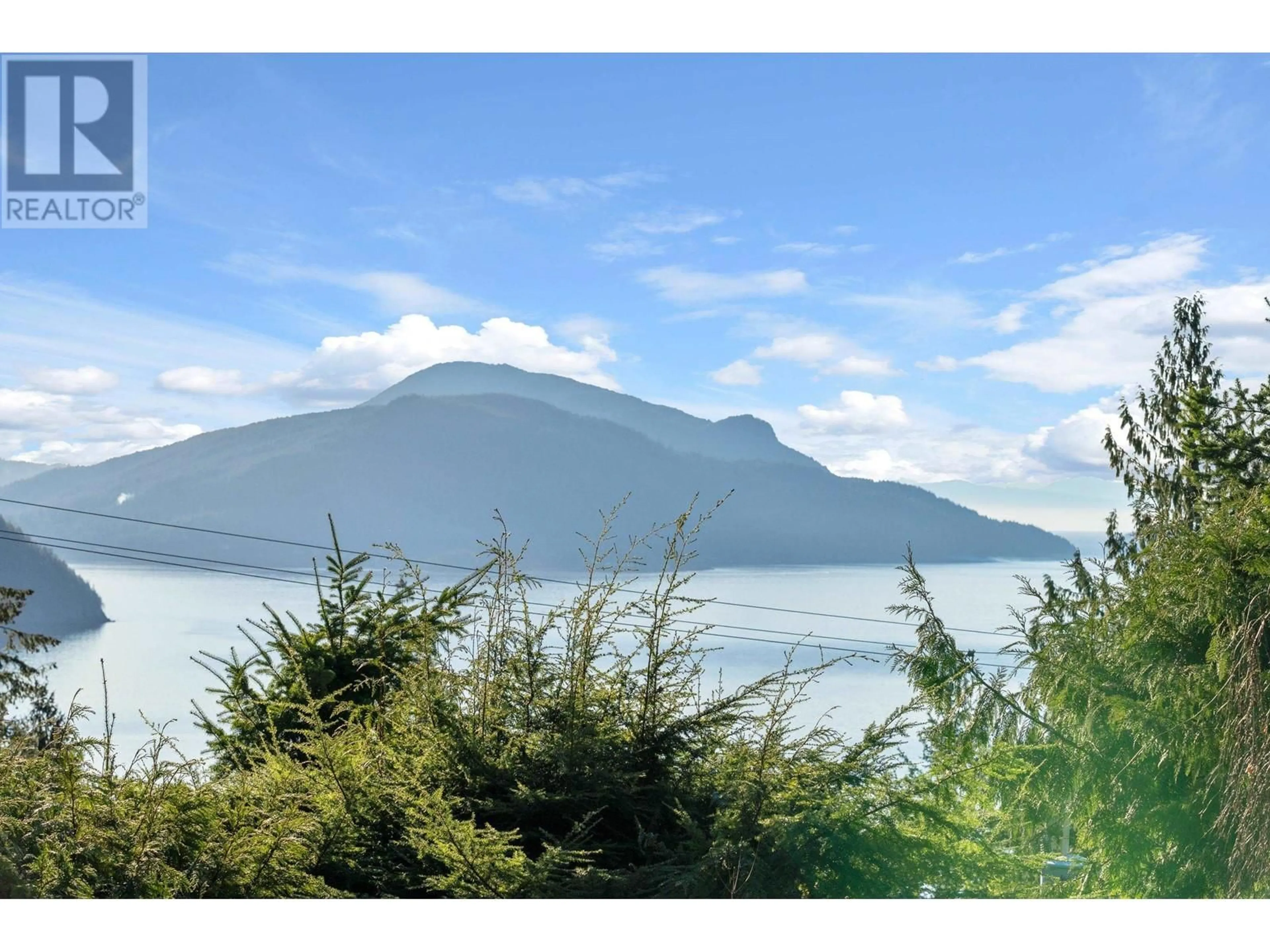 A pic from outside/outdoor area/front of a property/back of a property/a pic from drone, mountain view for 135 OCEANVIEW ROAD, Lions Bay British Columbia V0N2E0