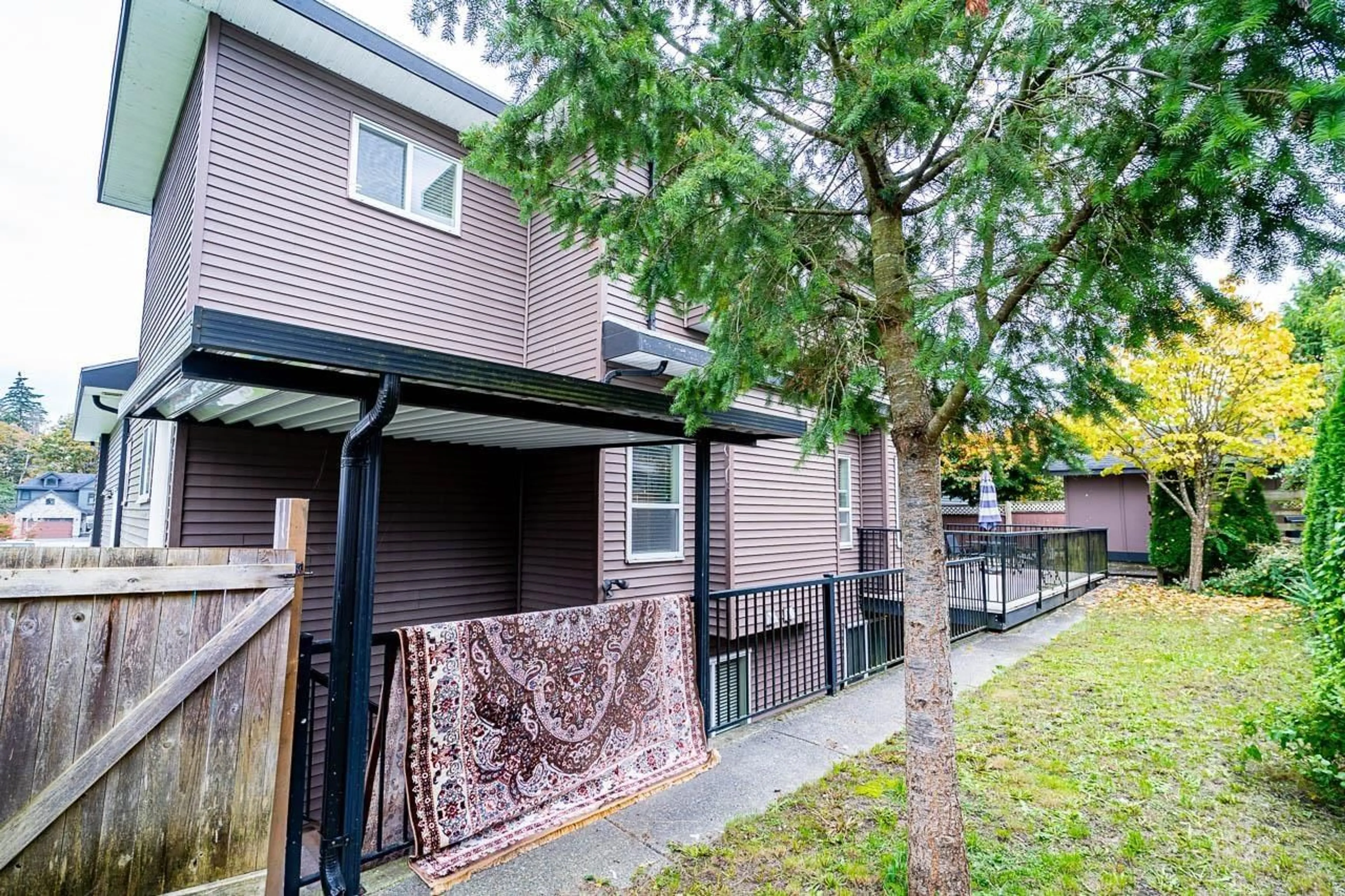 Patio, street for 6233 132B STREET, Surrey British Columbia V3X3V4