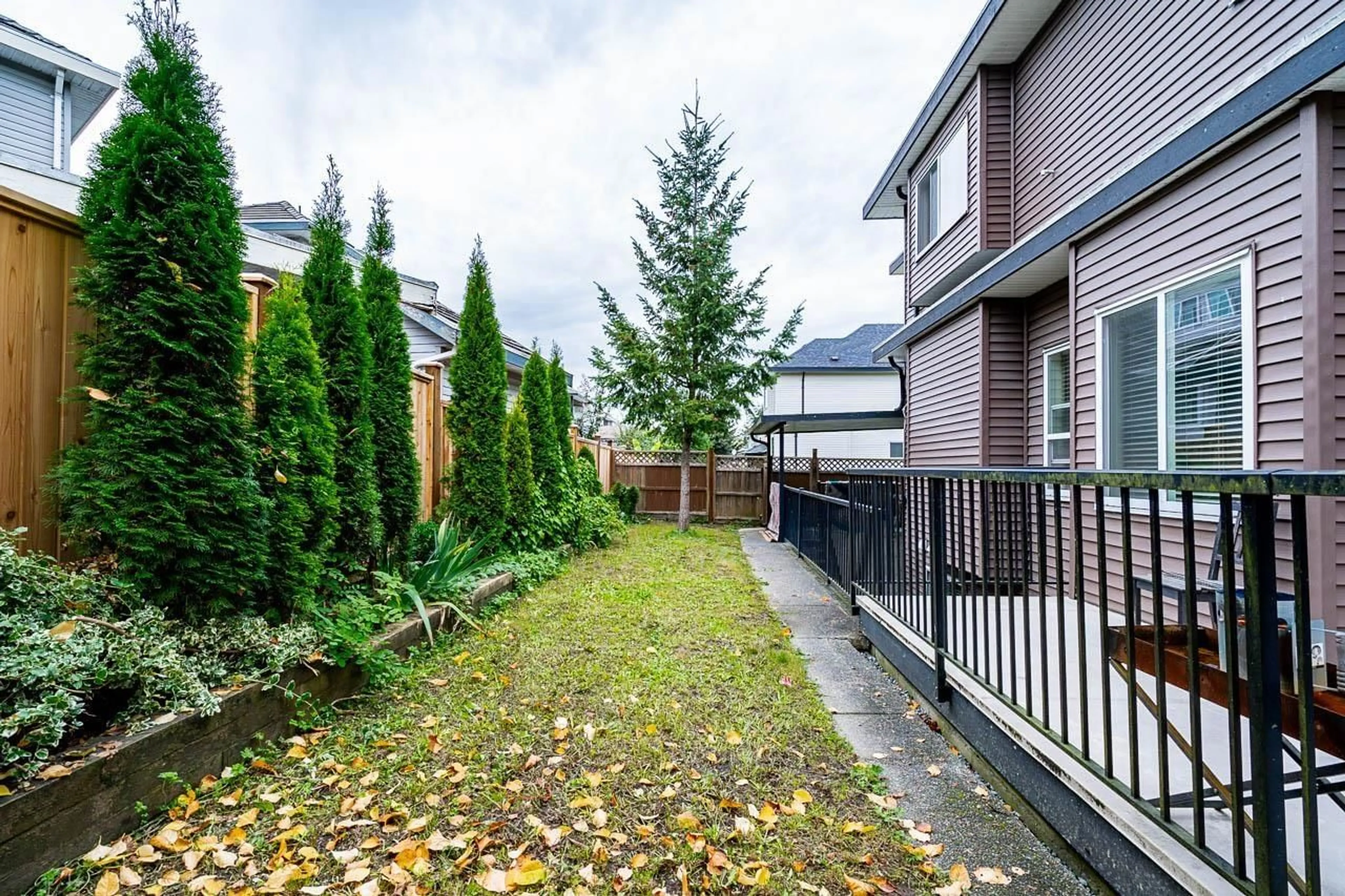 Patio, street for 6233 132B STREET, Surrey British Columbia V3X3V4