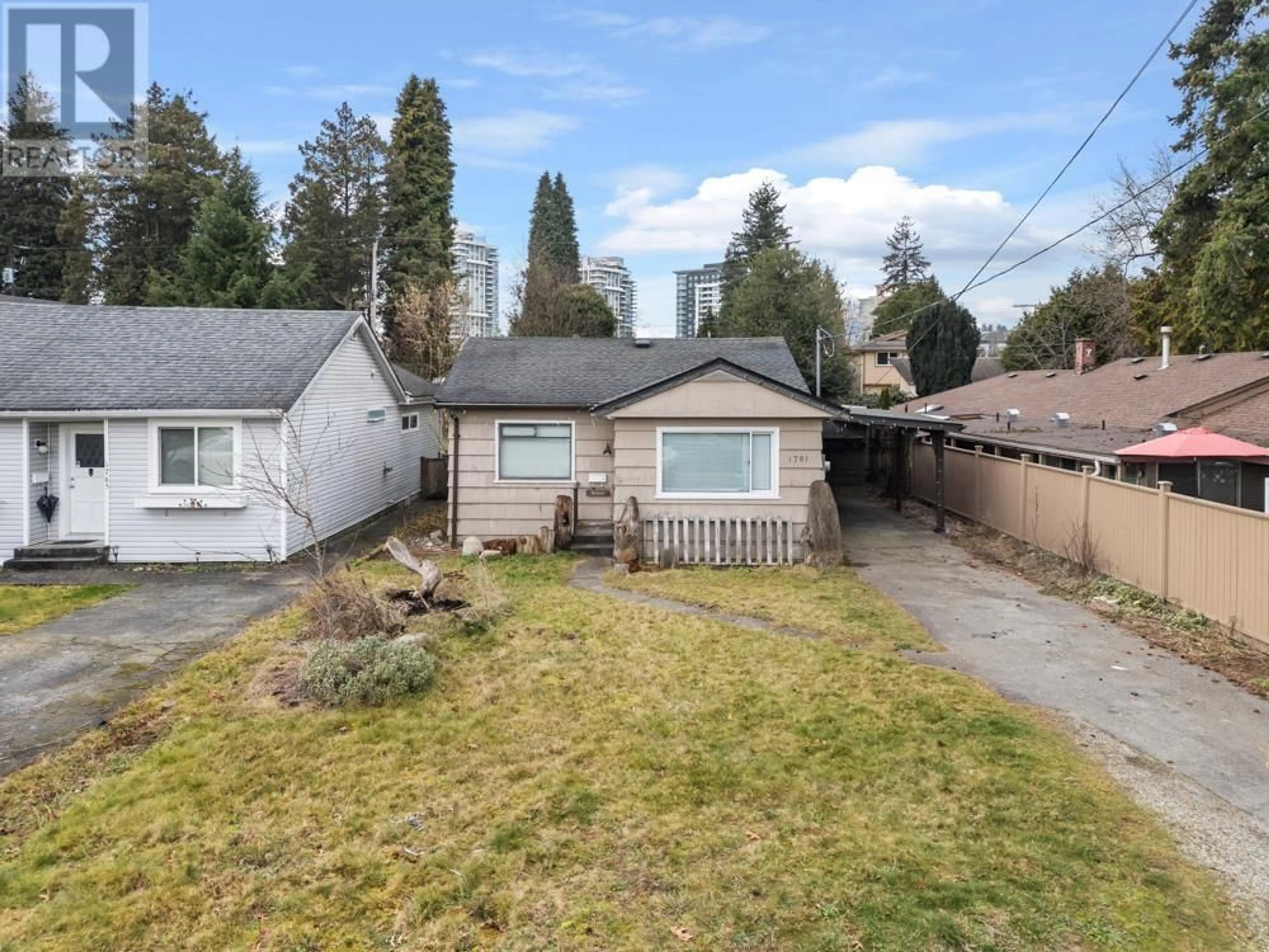 A pic from outside/outdoor area/front of a property/back of a property/a pic from drone, street for 1781 BOWSER AVENUE, North Vancouver British Columbia V7P2Y6