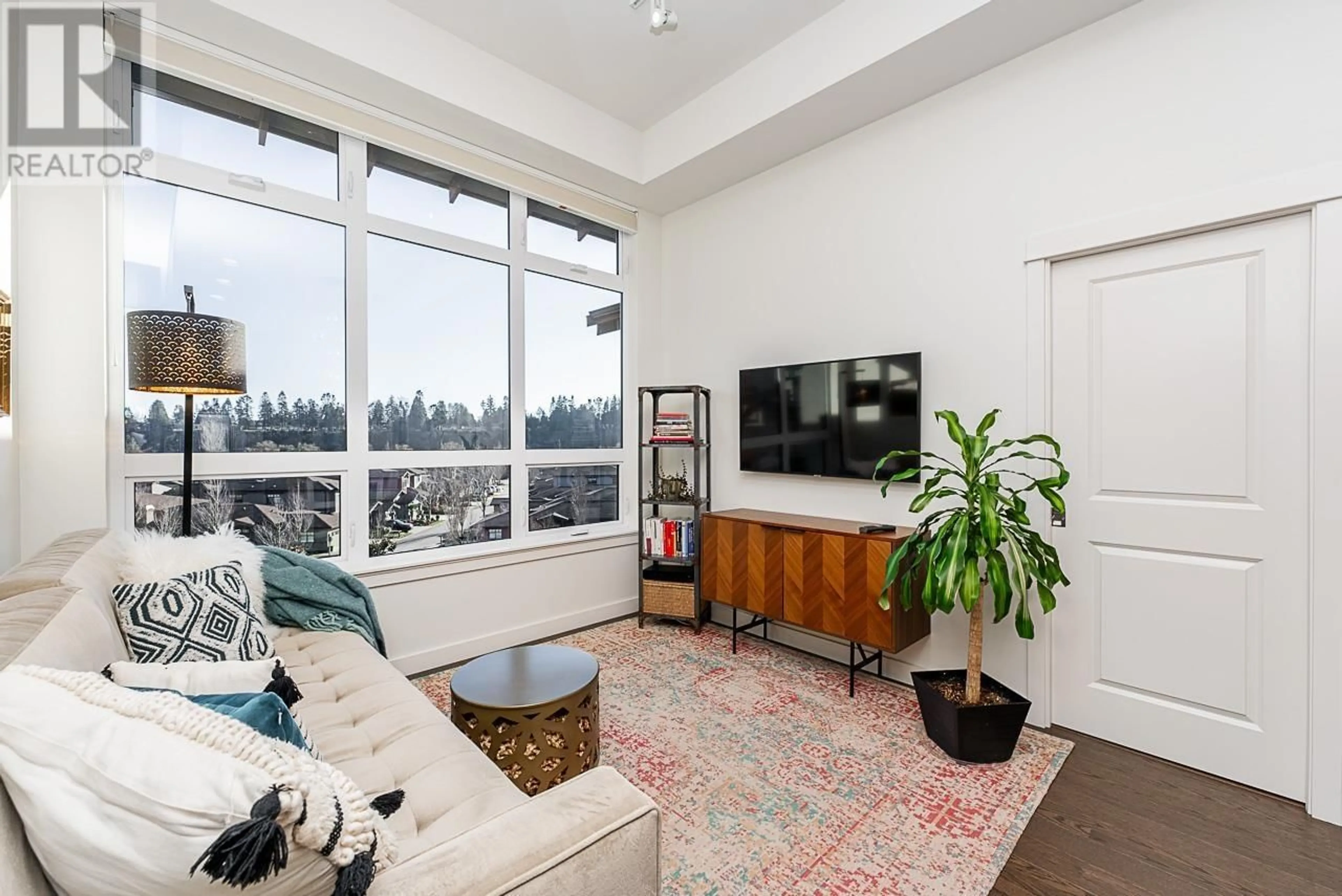 Living room with furniture, unknown for 414 4977 SPRINGS BOULEVARD, Delta British Columbia V4M0C1