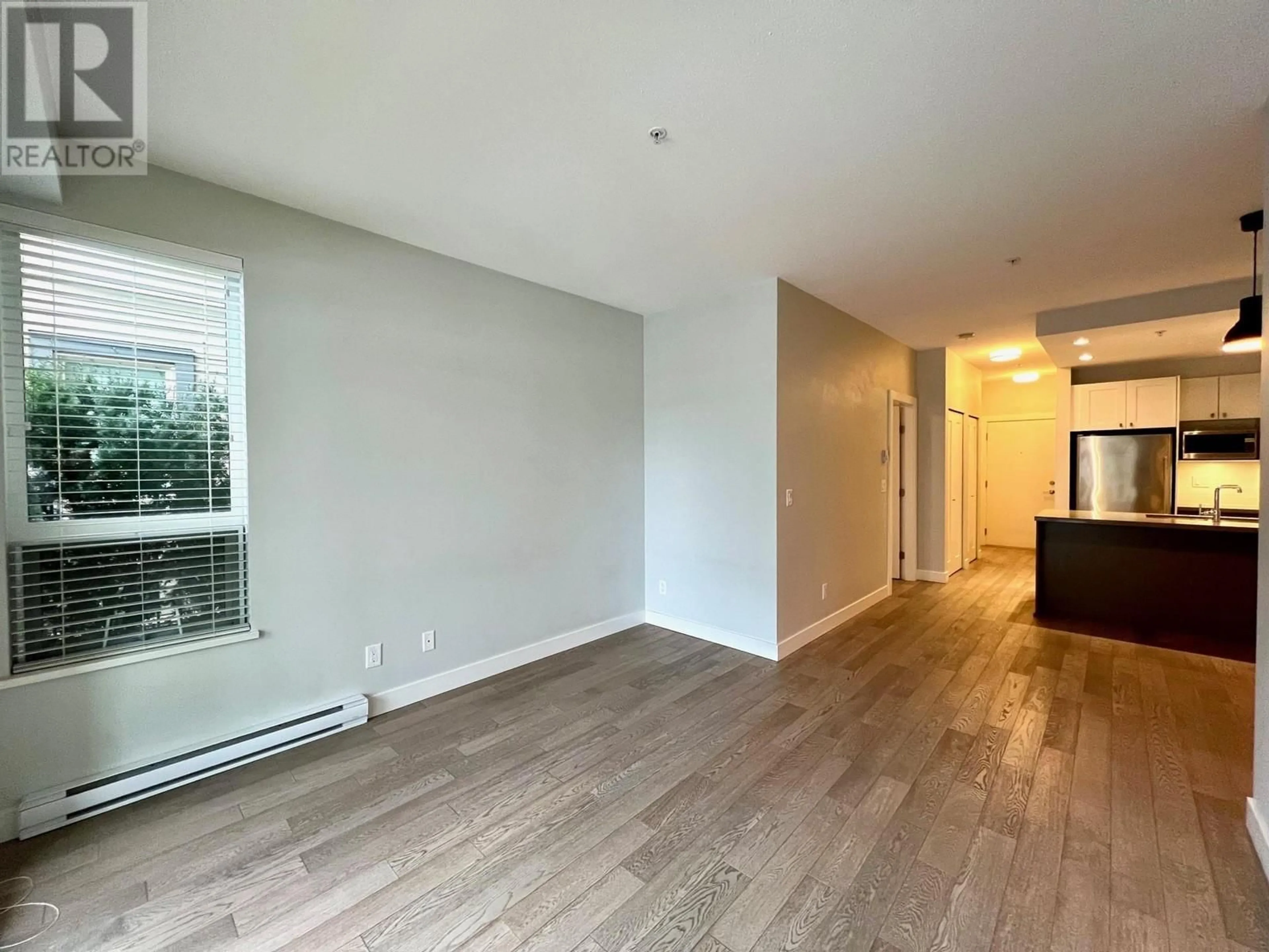 A pic of a room for 219 3399 NOEL DRIVE, Burnaby British Columbia V3J0G8