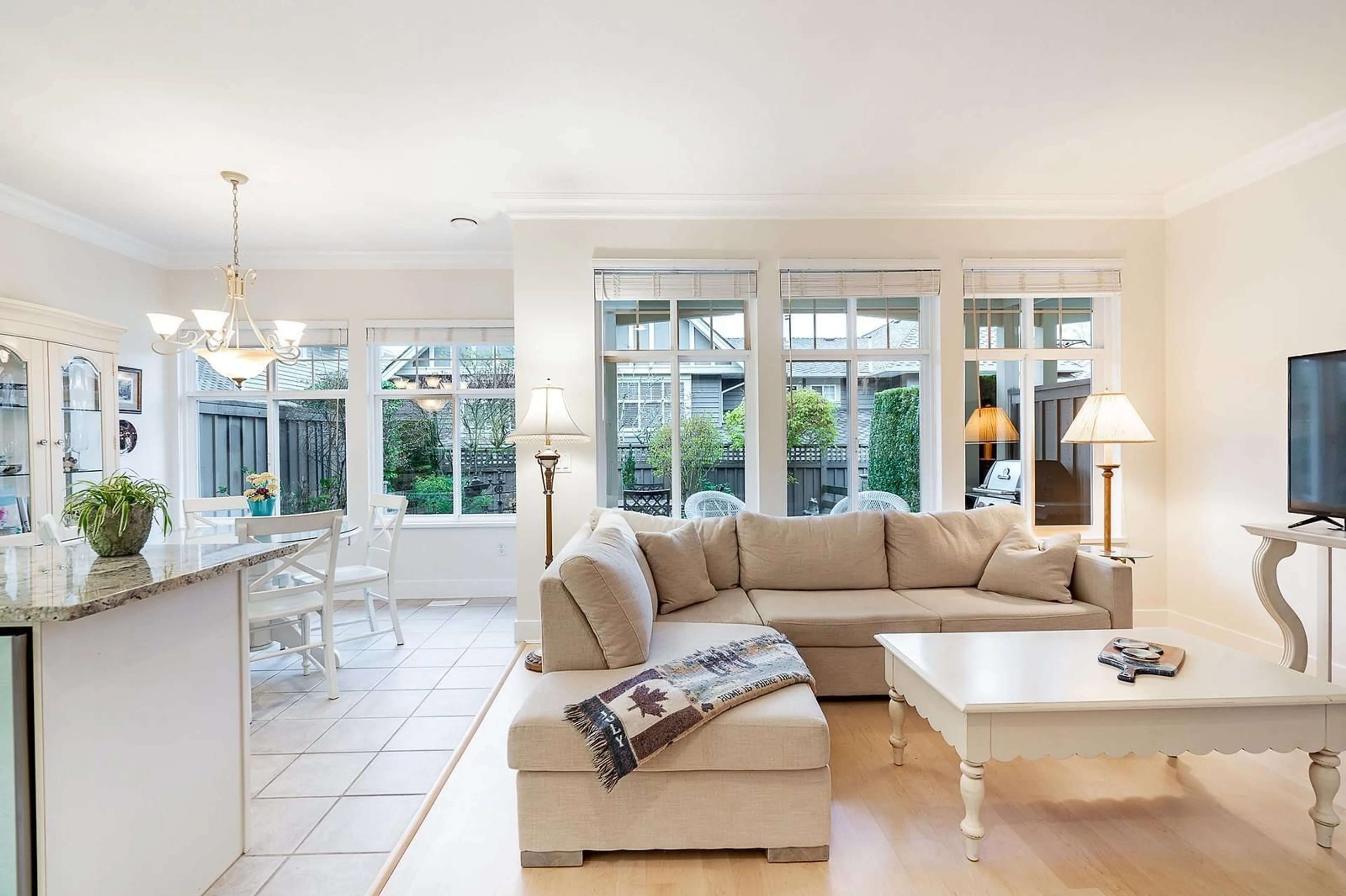 Living room with furniture, ceramic/tile floor for 93 15500 ROSEMARY HEIGHTS CRESCENT, Surrey British Columbia V3Z0K1