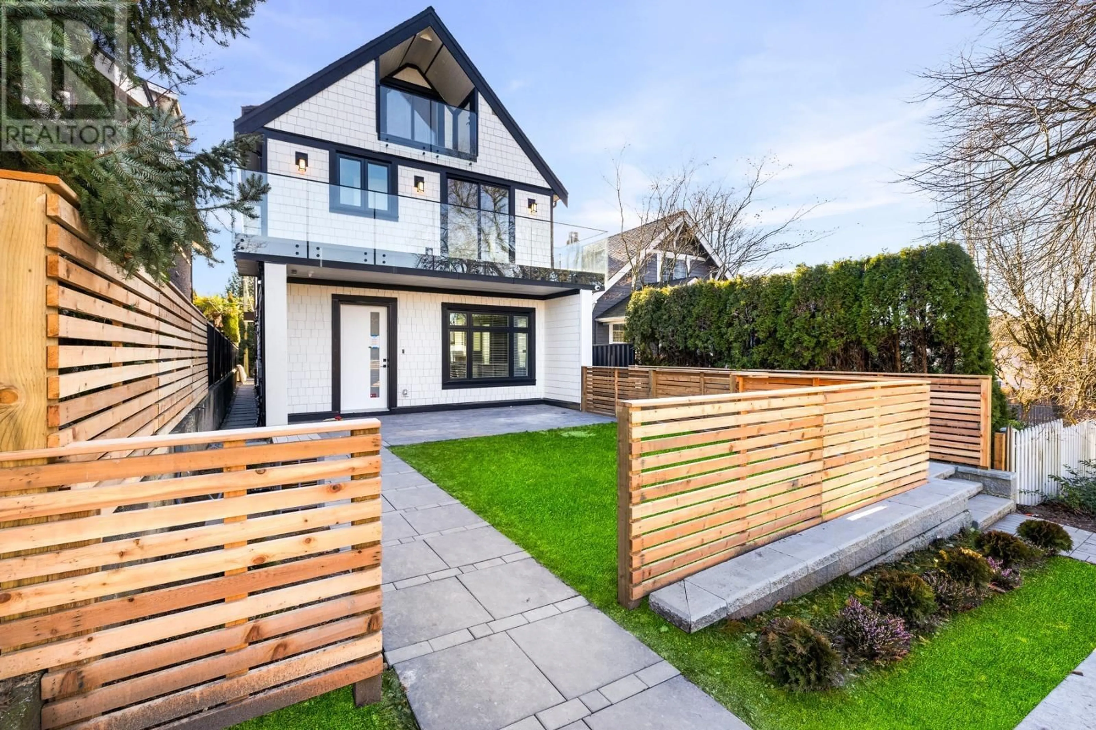 Home with brick exterior material, street for 2334 5TH AVENUE, Vancouver British Columbia V5N1N1