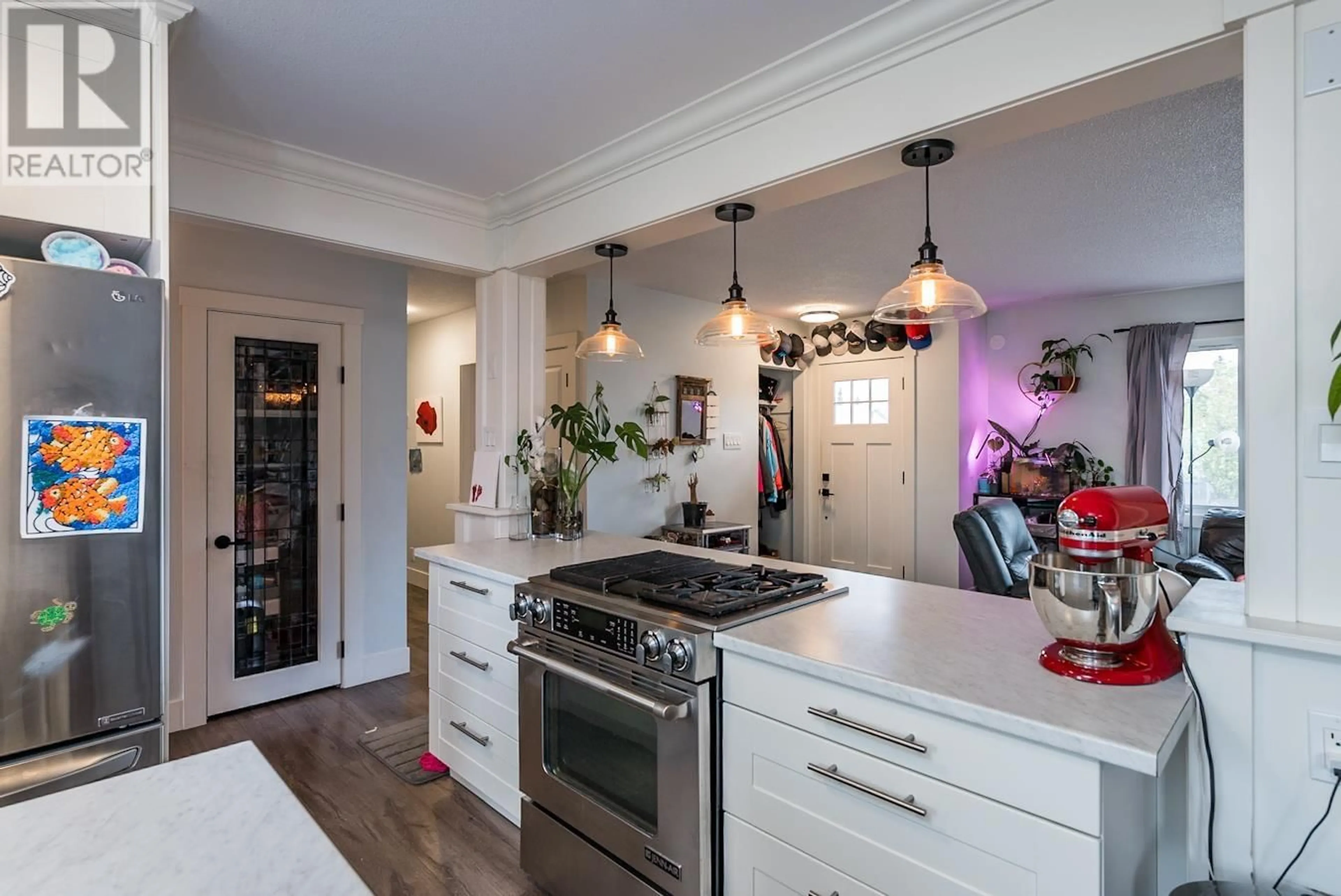 Open concept kitchen, unknown for 943 VEDDER CRESCENT, Prince George British Columbia V2M3T1