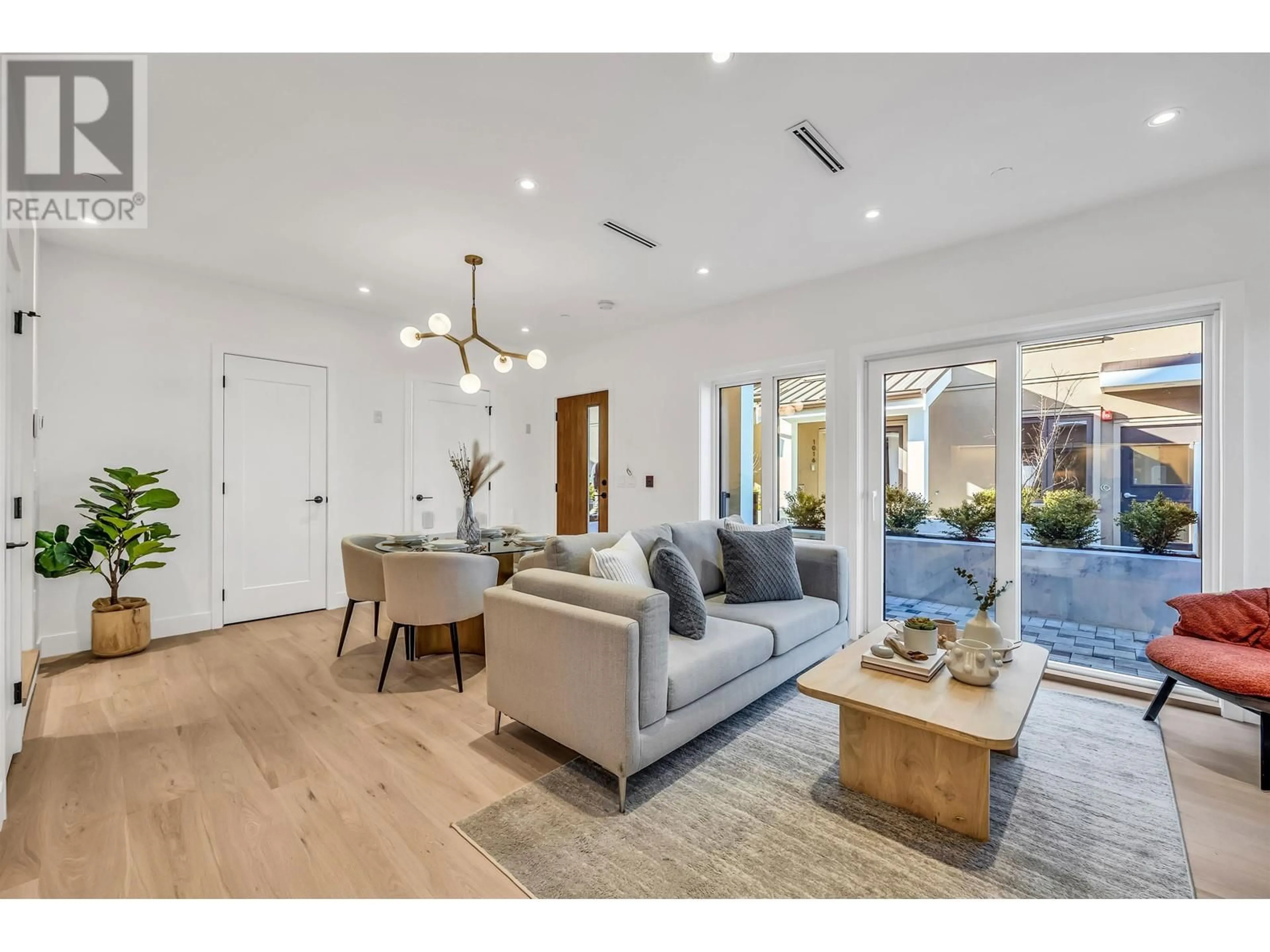 Living room with furniture, unknown for 1010 52ND AVENUE, Vancouver British Columbia V6P1H5