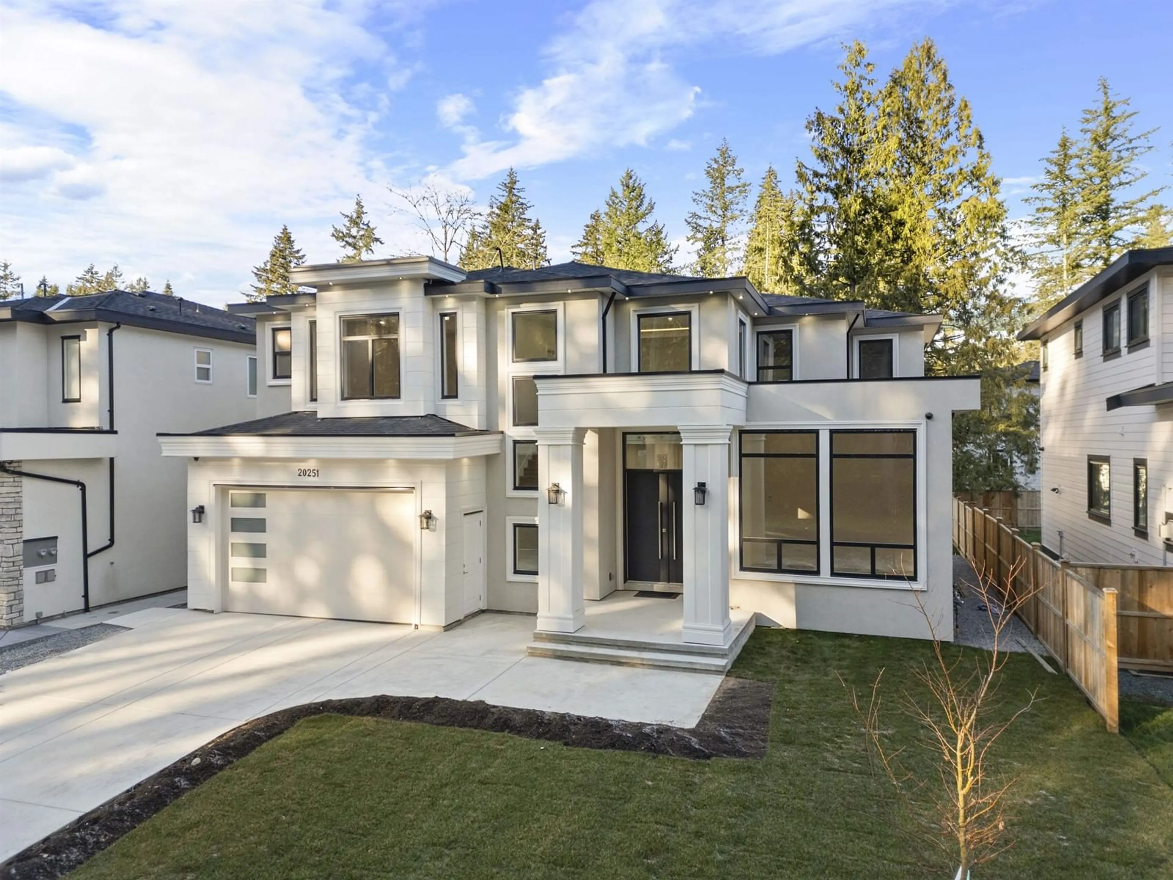 Home with vinyl exterior material, street for 20251 27, Langley British Columbia V2Z0B6