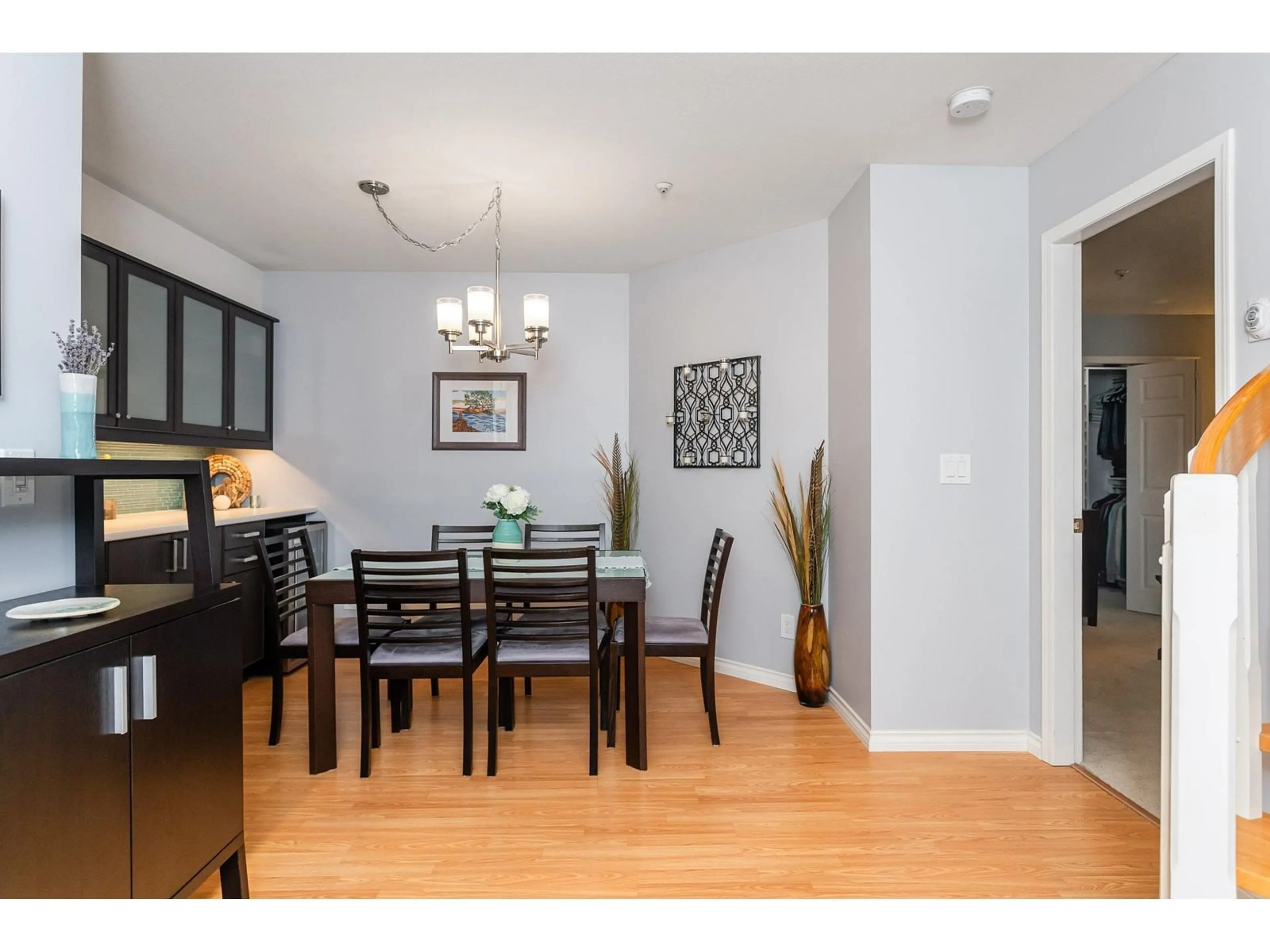 Dining room, wood/laminate floor for 301 12088 66 AVENUE, Surrey British Columbia V3W1Z9