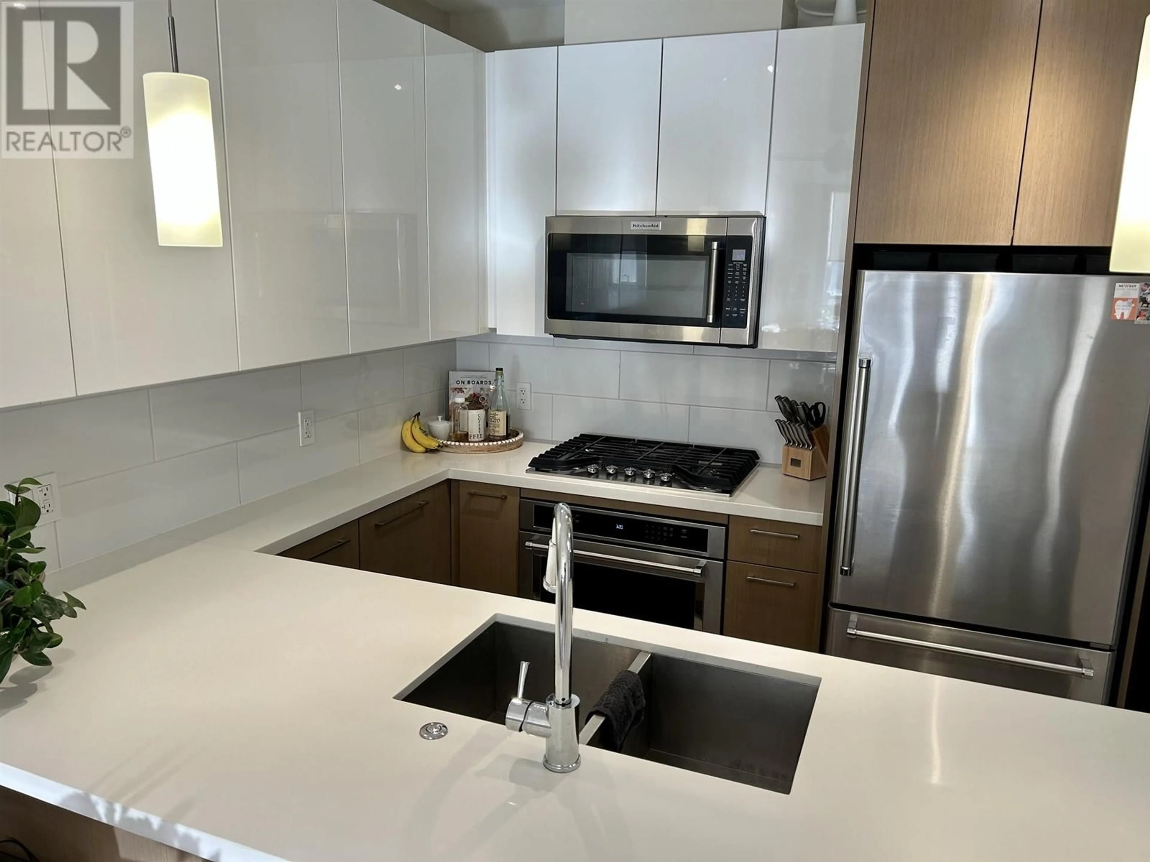 Standard kitchen, unknown for 206 271 FRANCIS WAY, New Westminster British Columbia V3L0H2